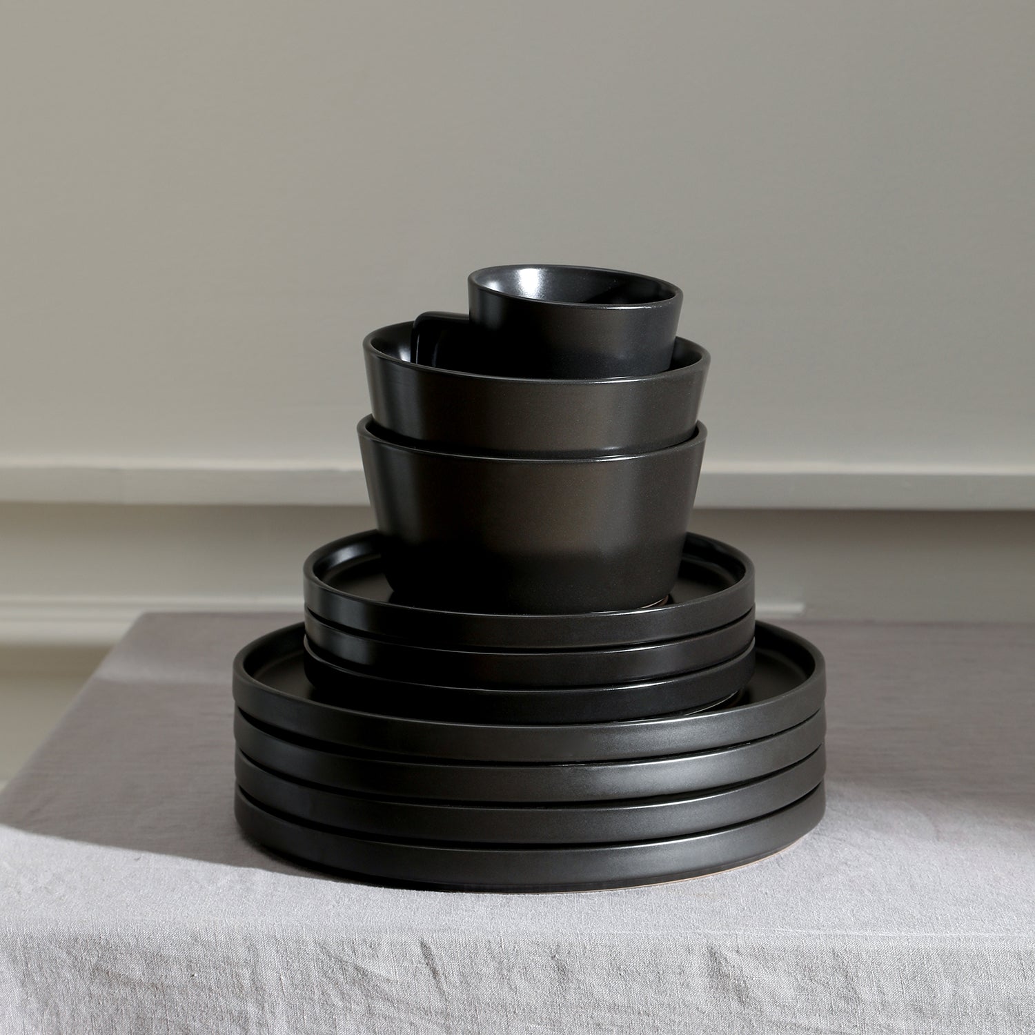 Stone Lain Celina Stoneware Black Matte Dinnerware Set 32