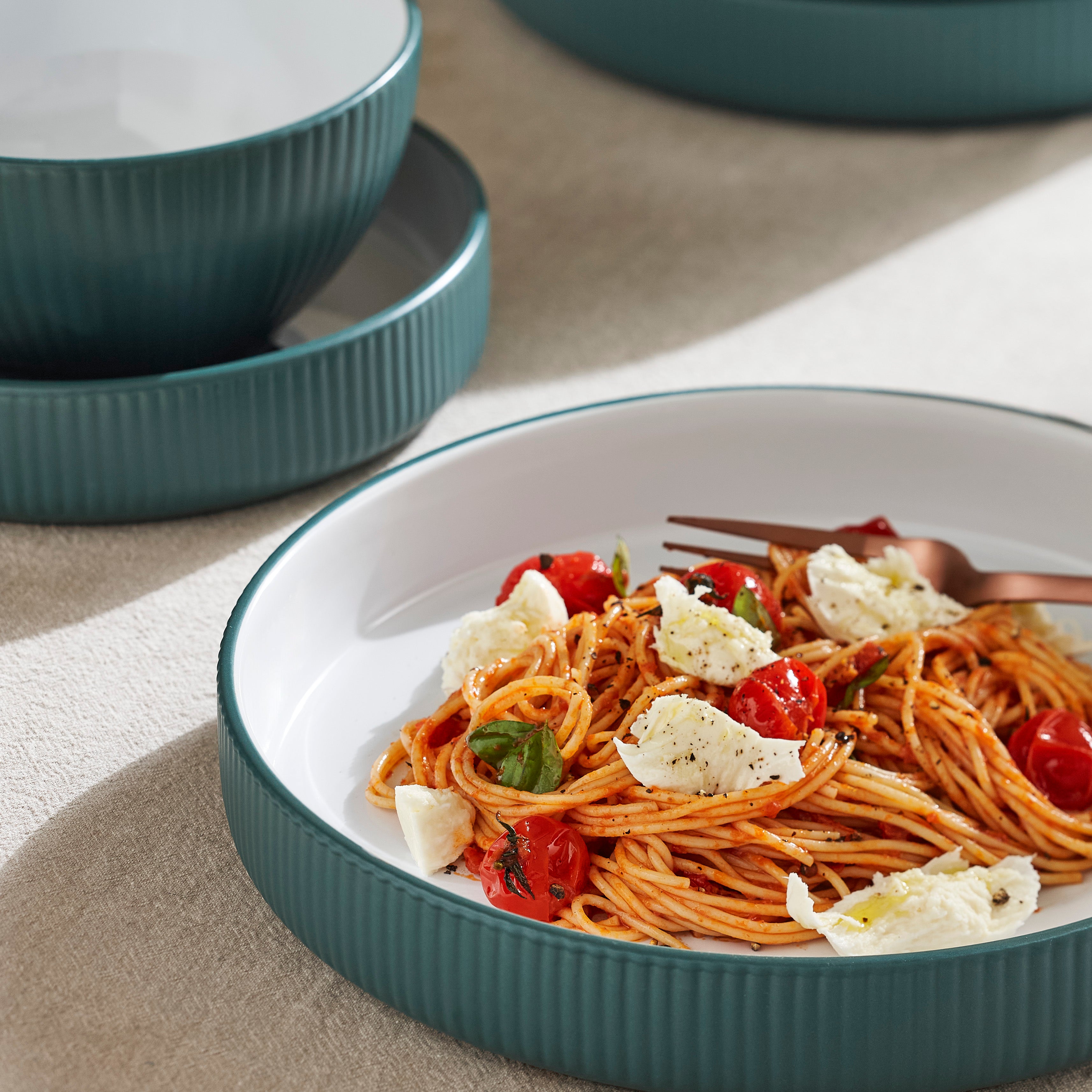 Larosso Stoneware Dinnerware Set - Green/White