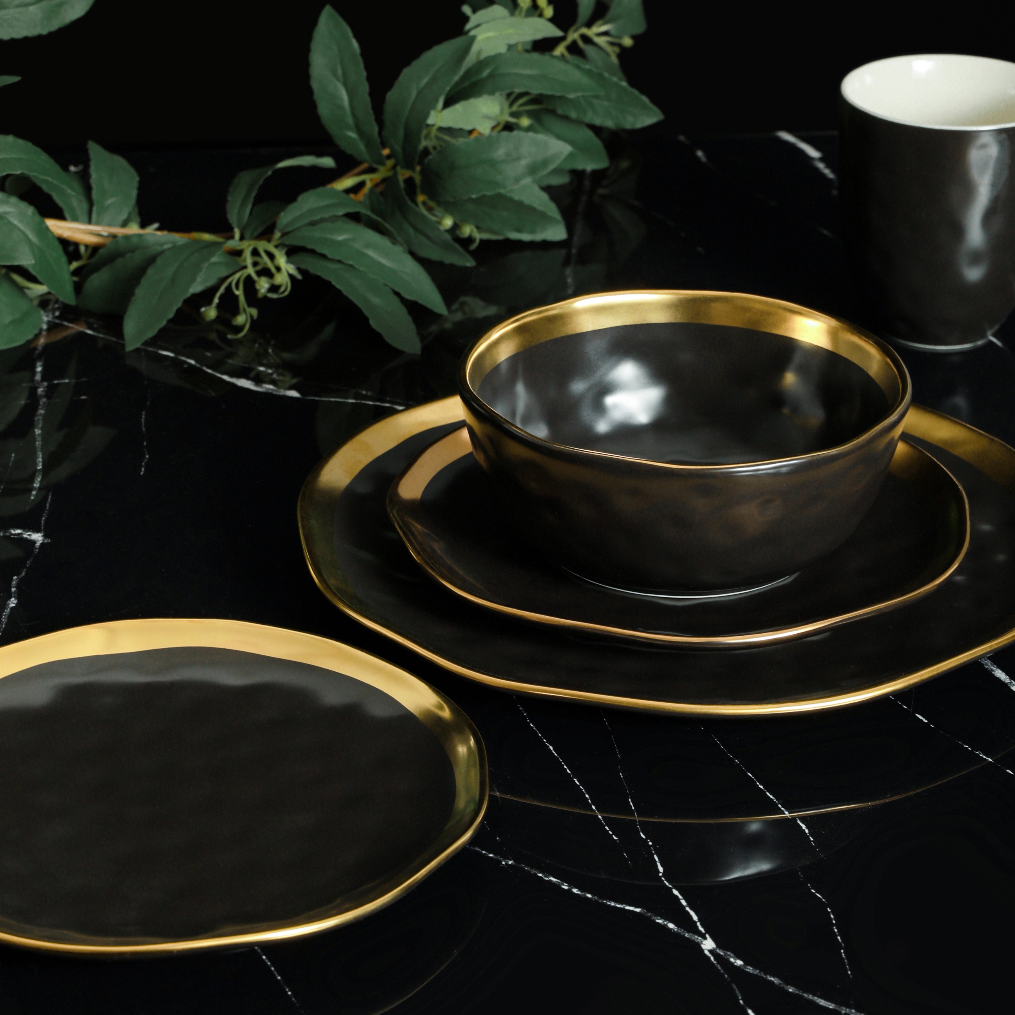 Florian Porcelain Dinnerware Set - Black