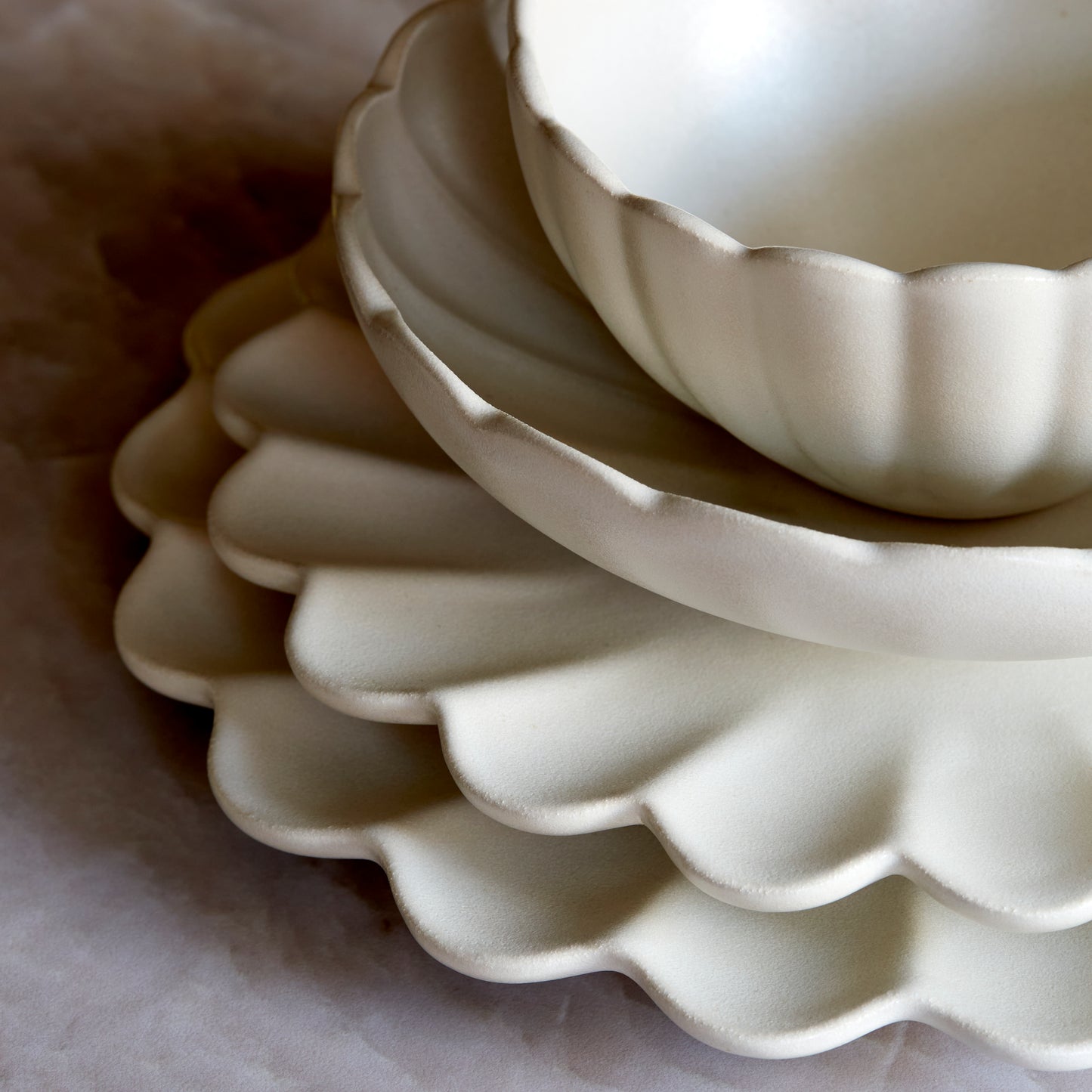 Dhalia Stoneware Dinnerware Set - White