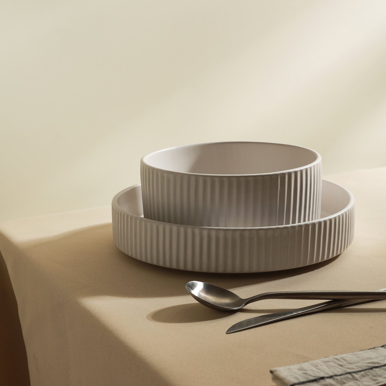 Lusso Stoneware Dinnerware Set - White