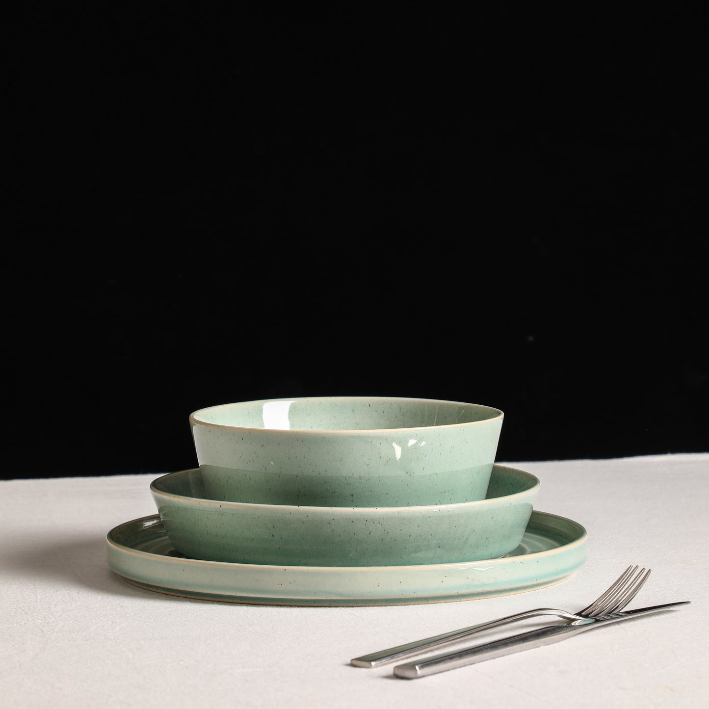 Claire Stoneware Dinnerware Set - Green