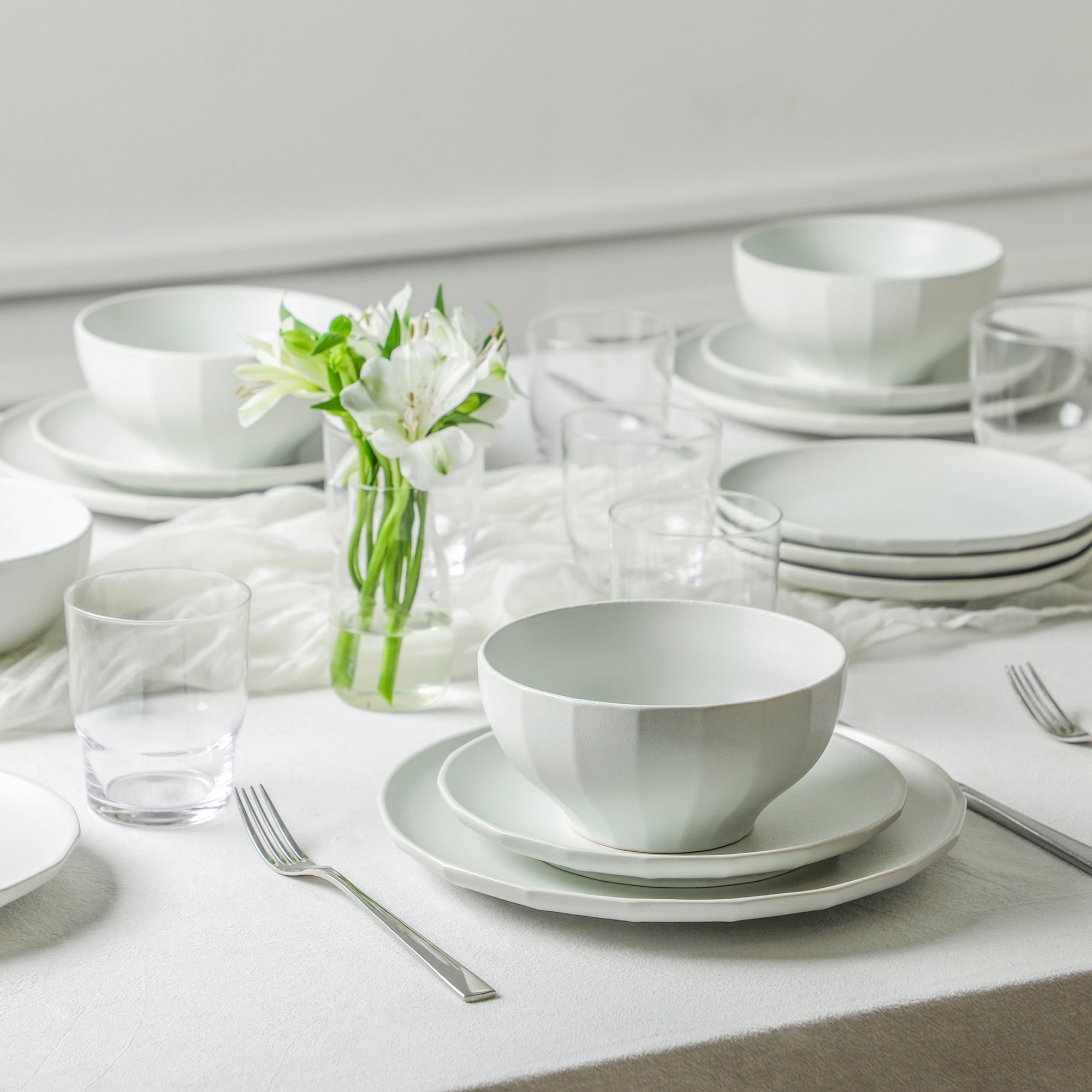 Rio Stoneware Dinnerware Set with Glassware - Beige