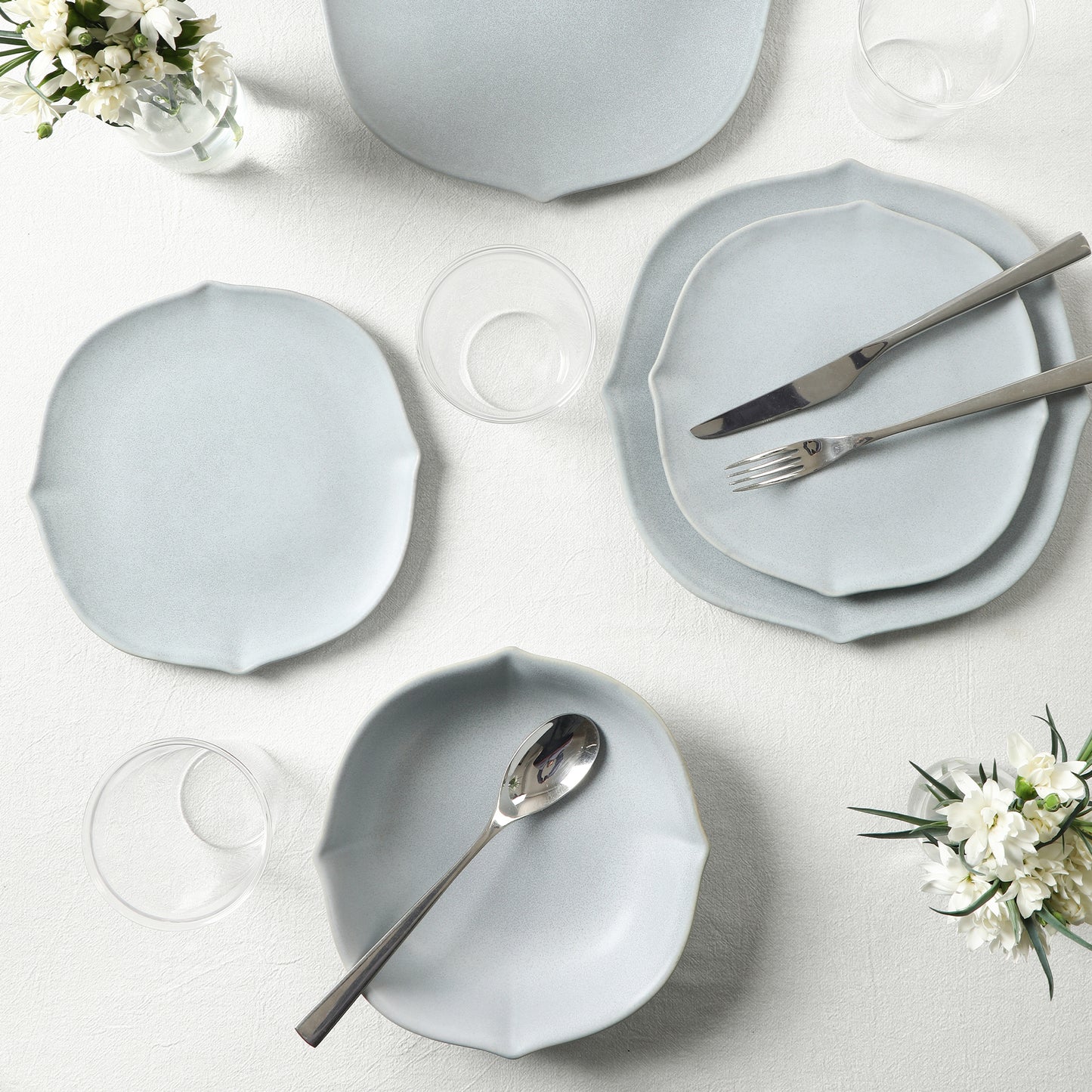 Stone Lain Baskerville Stoneware 16-Piece Dinnerware Set, Includes Glassware, Light Blue