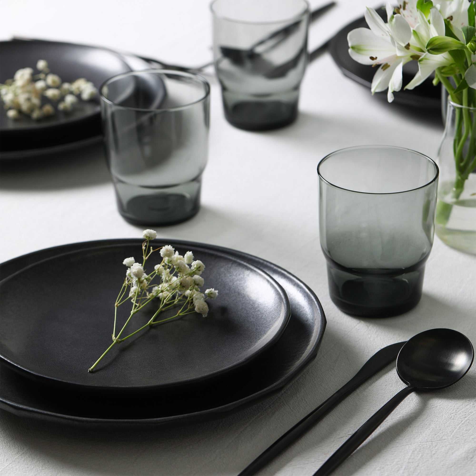 Rio Stoneware Dinnerware Set with Glassware - Black