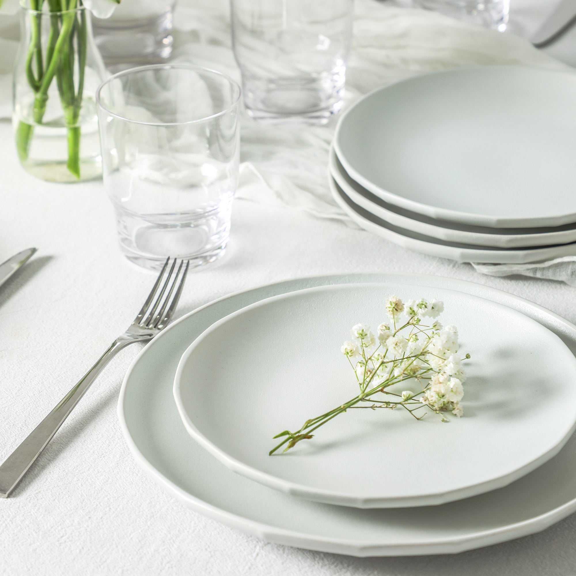 Rio Stoneware Dinnerware Set with Glassware - Beige