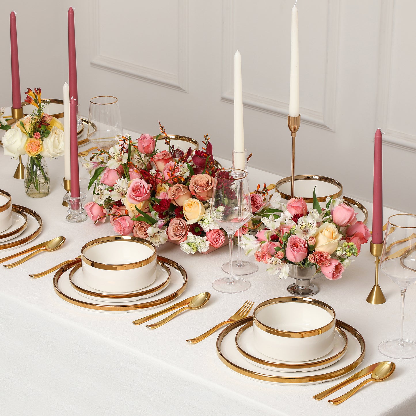 Solene Porcelain Dinnerware Set - White and Gold