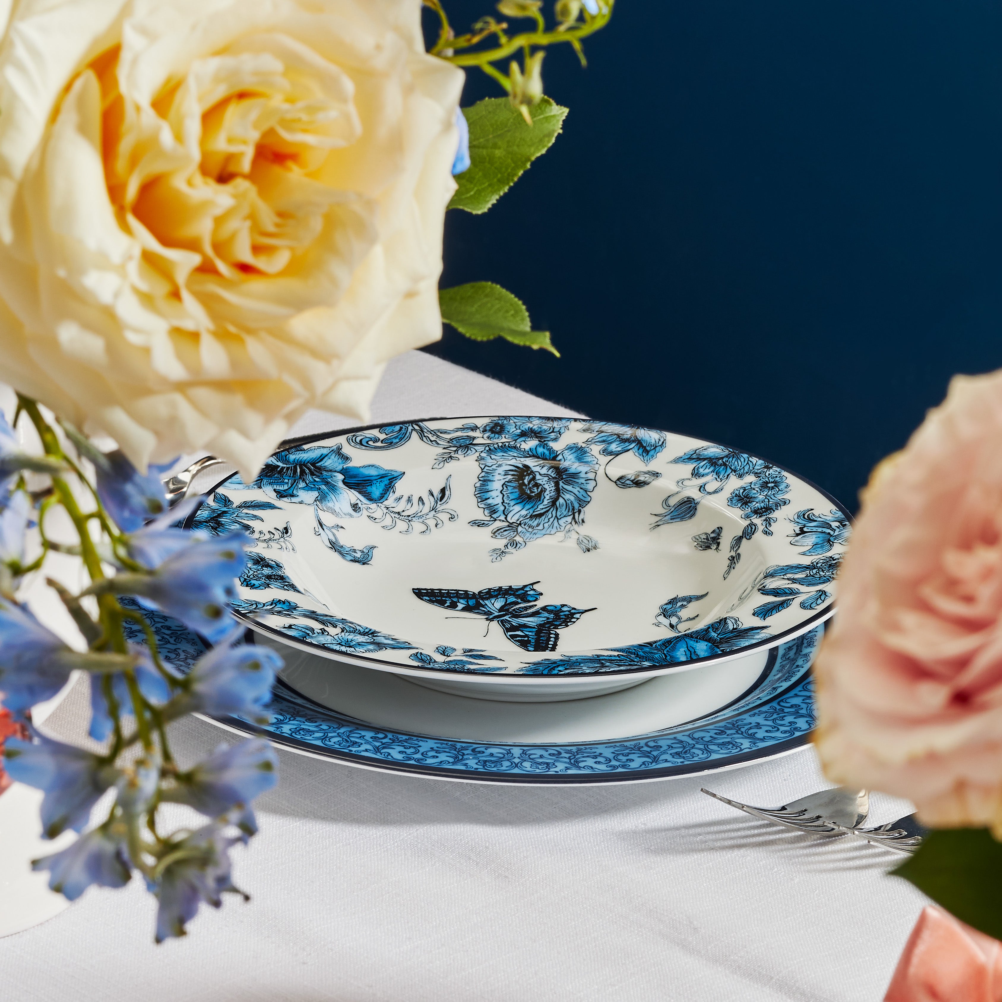 Marchesa Monarcha Porcelain 12-Piece Dinnerware Set, Blue