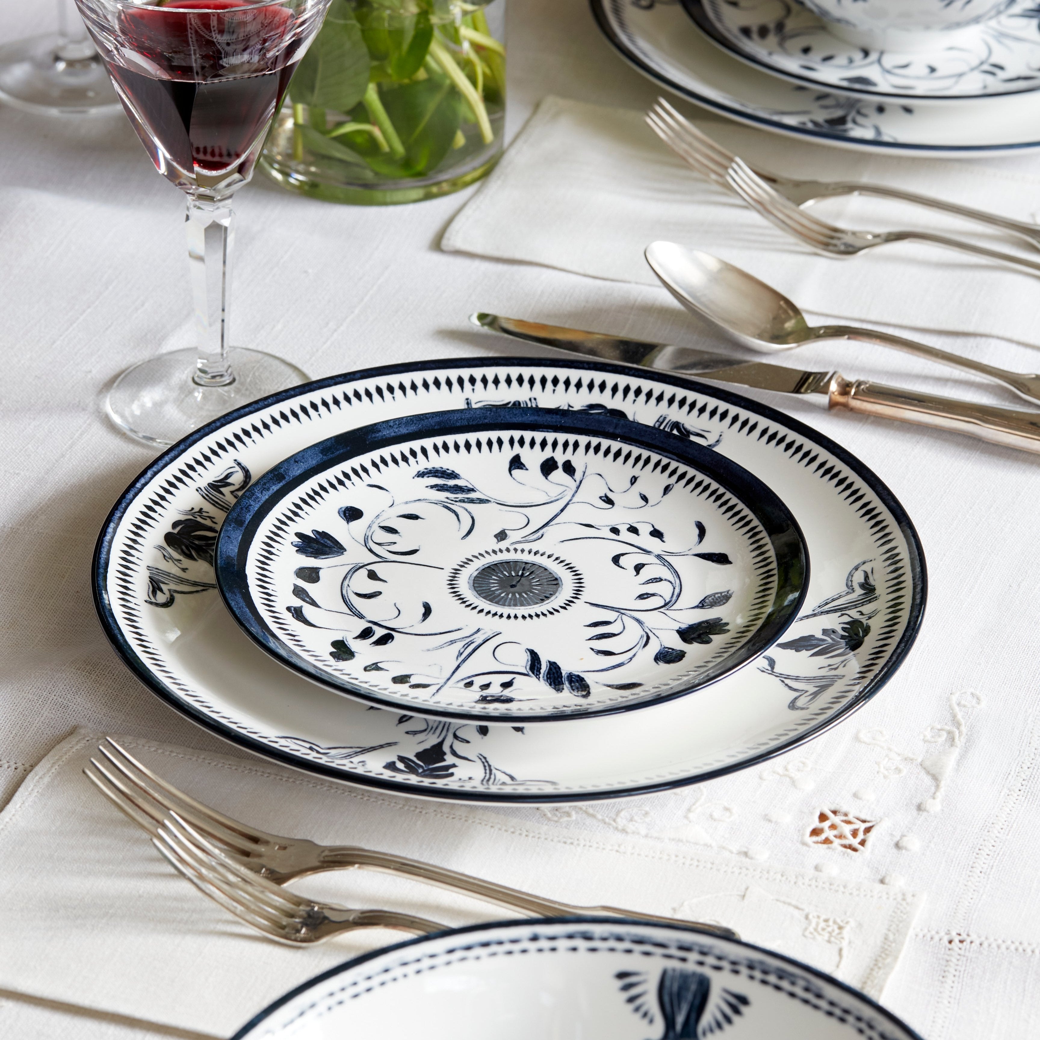 Bruges Porcelain Dinnerware Set - Blue