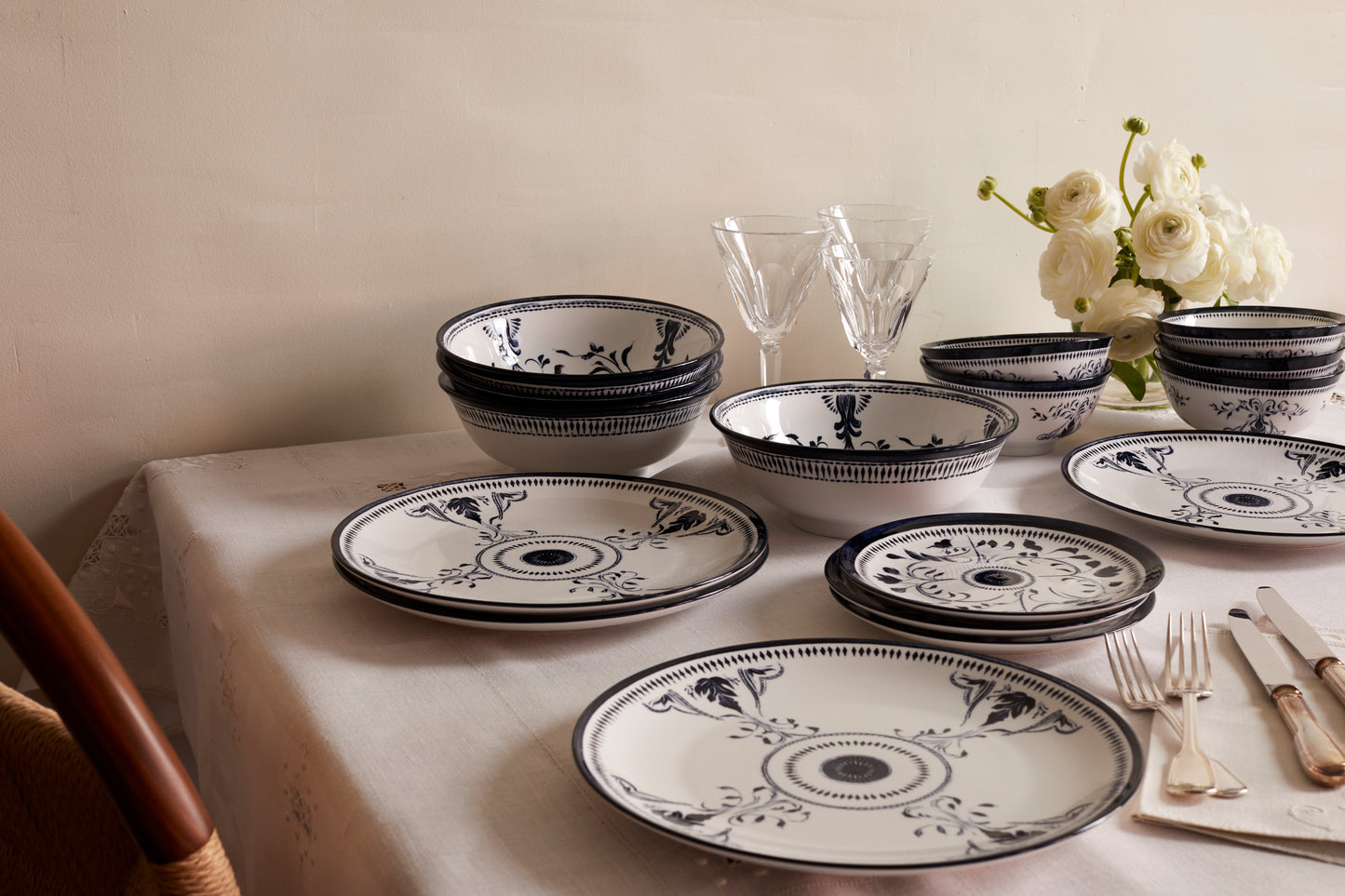 Bruges Porcelain Ramen Bowl  - Blue