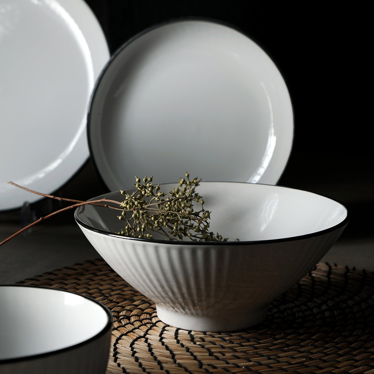 Lustra Stoneware Dinnerware Set - White