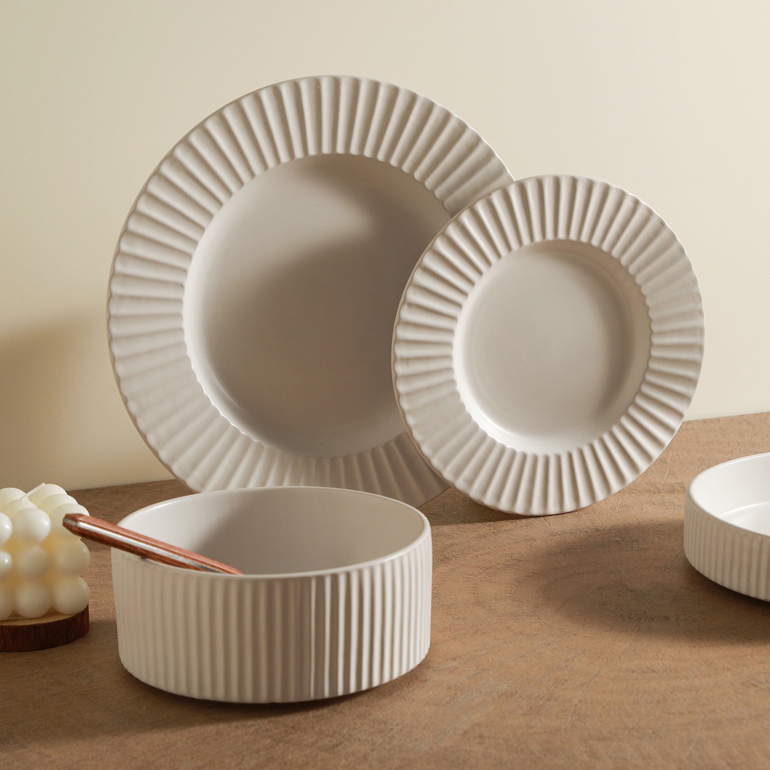 Lusso Stoneware Dinnerware Set - White