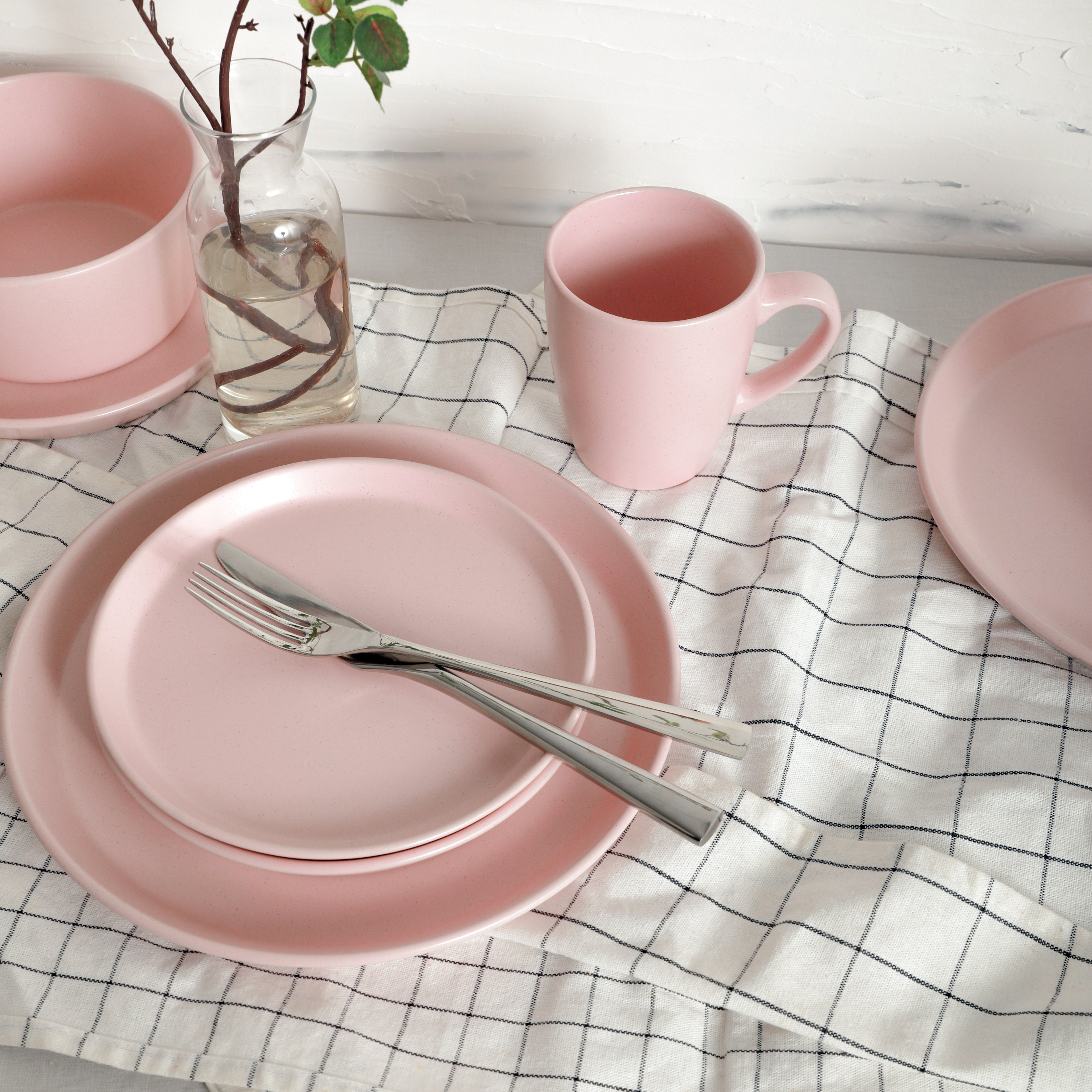 Albie Stoneware Dinnerware Set - Pink