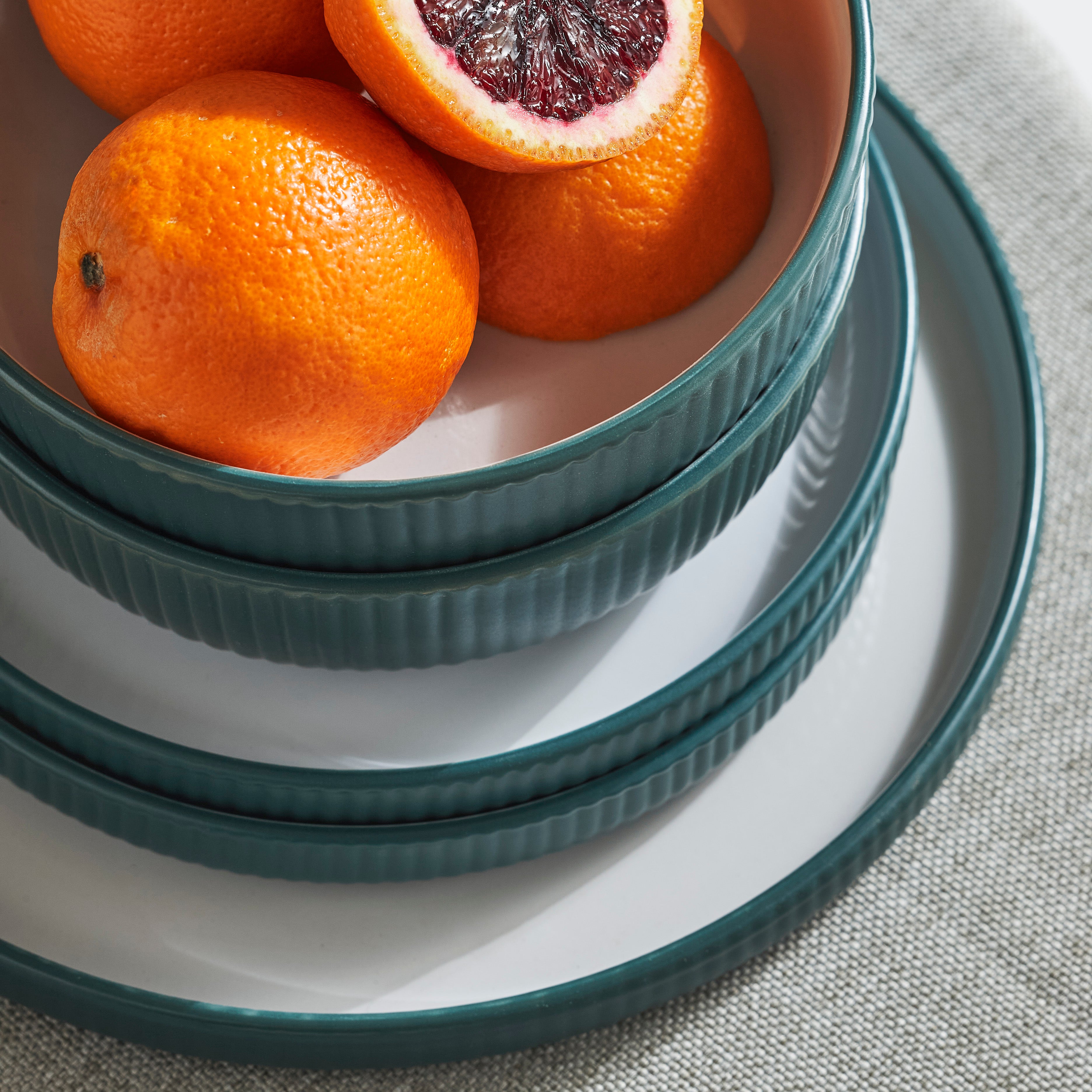 Laro Stoneware Dinnerware Set - Green