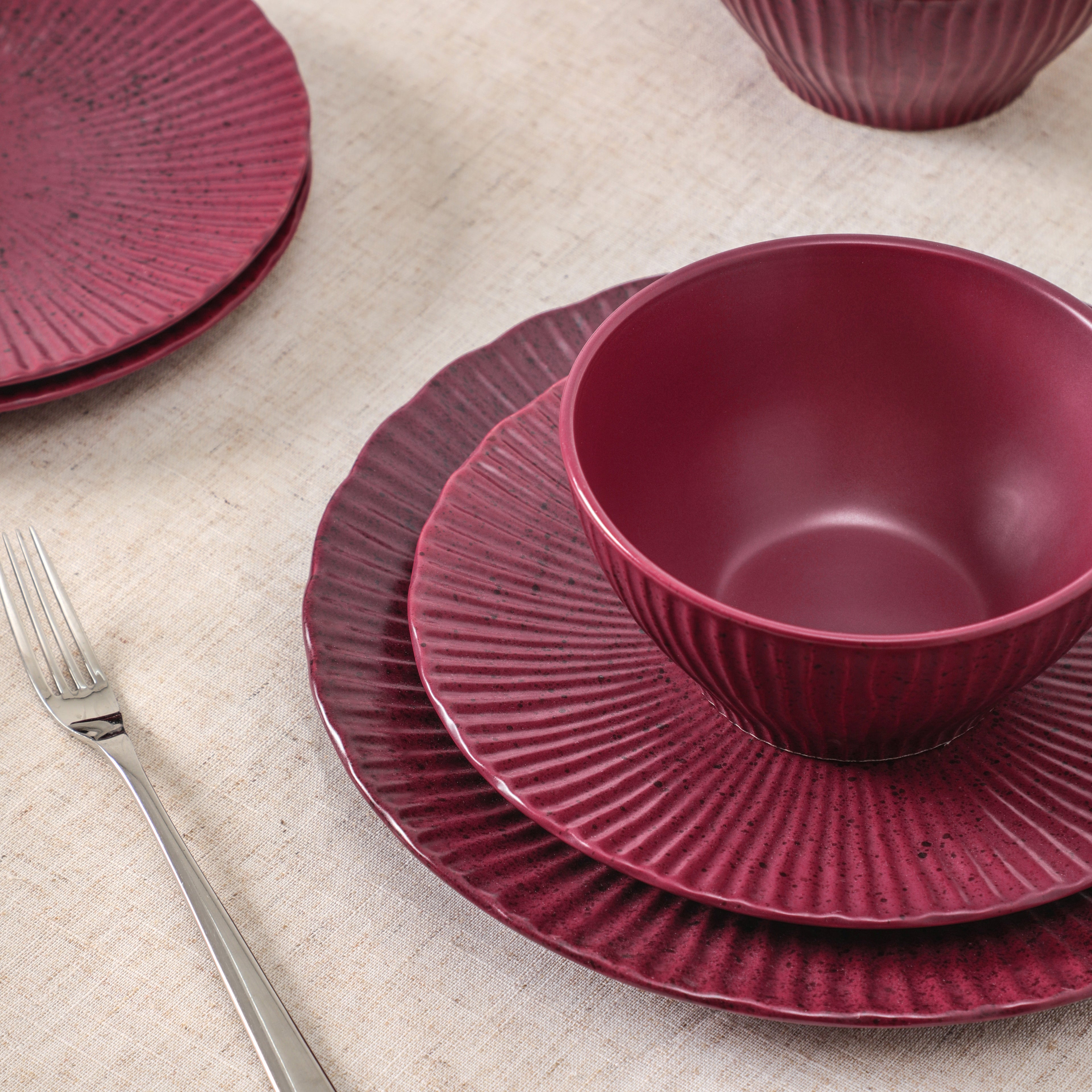 Arlo Stoneware Dinnerware Set