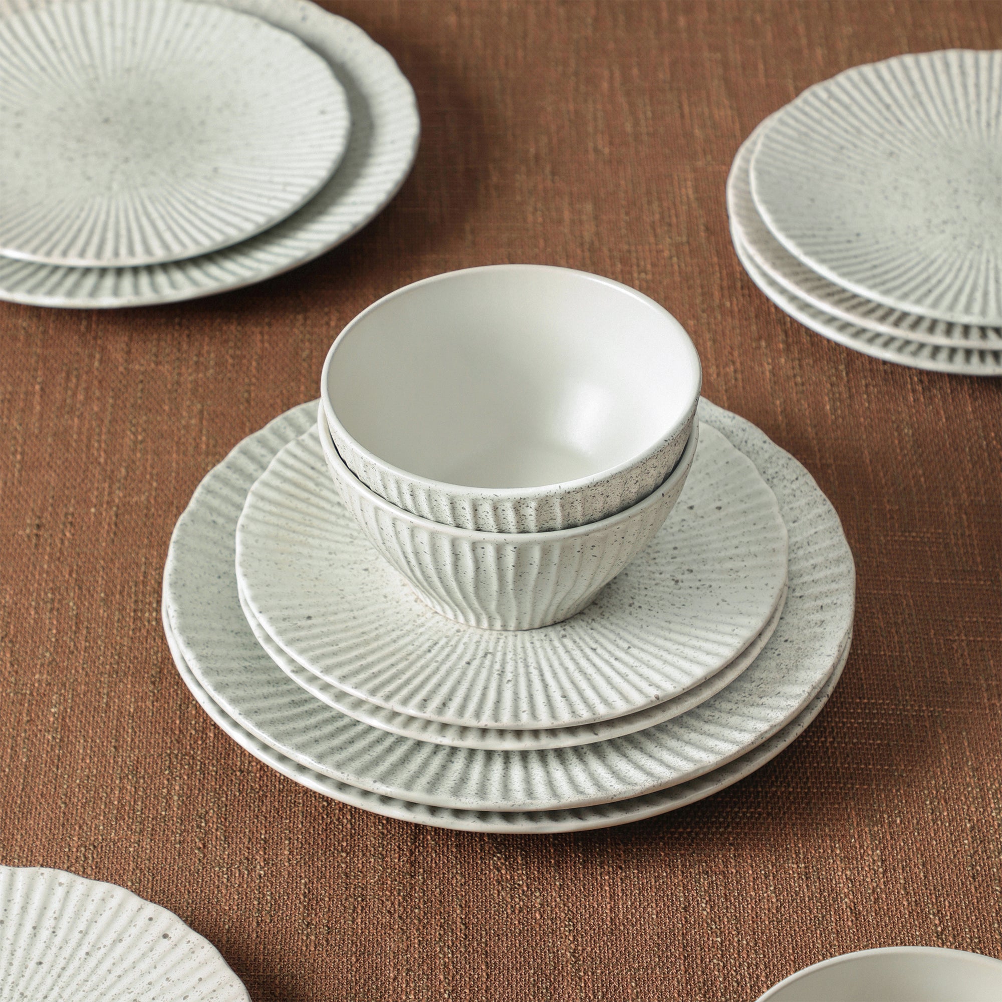 Arlo Stoneware Dinnerware Set