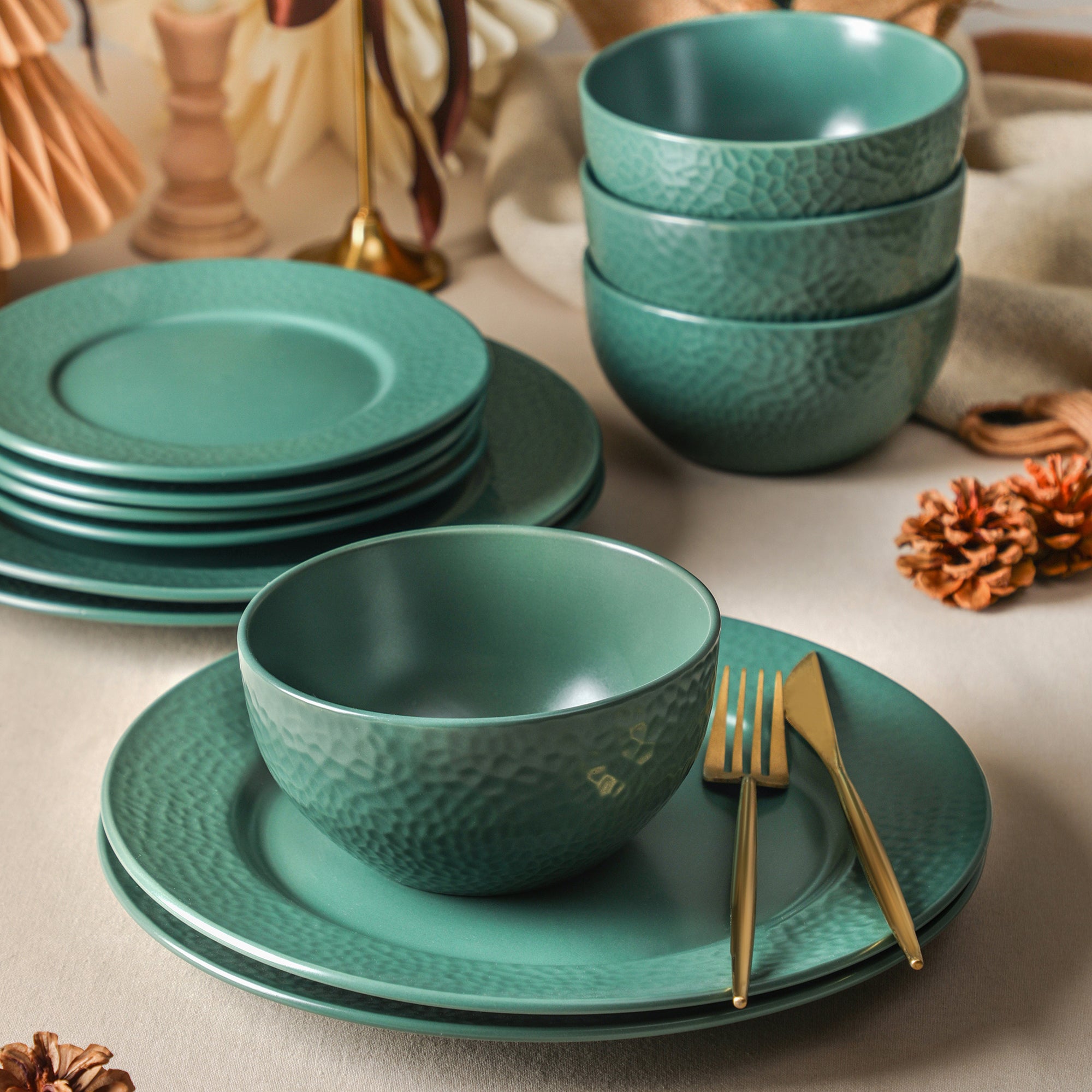 Topaz Stoneware Dinnerware Set