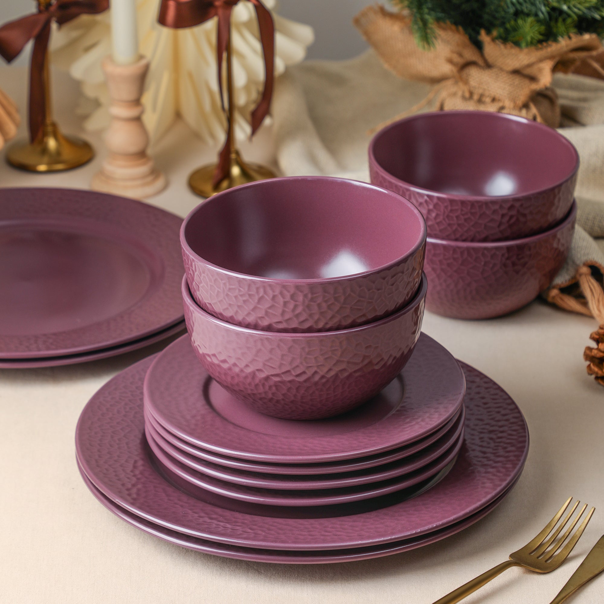 Topaz Stoneware Dinnerware Set