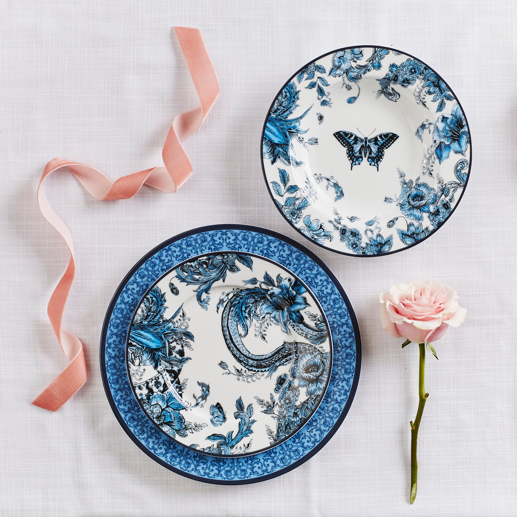 Monarcha Porcelain Dinner Plate Set - Blue