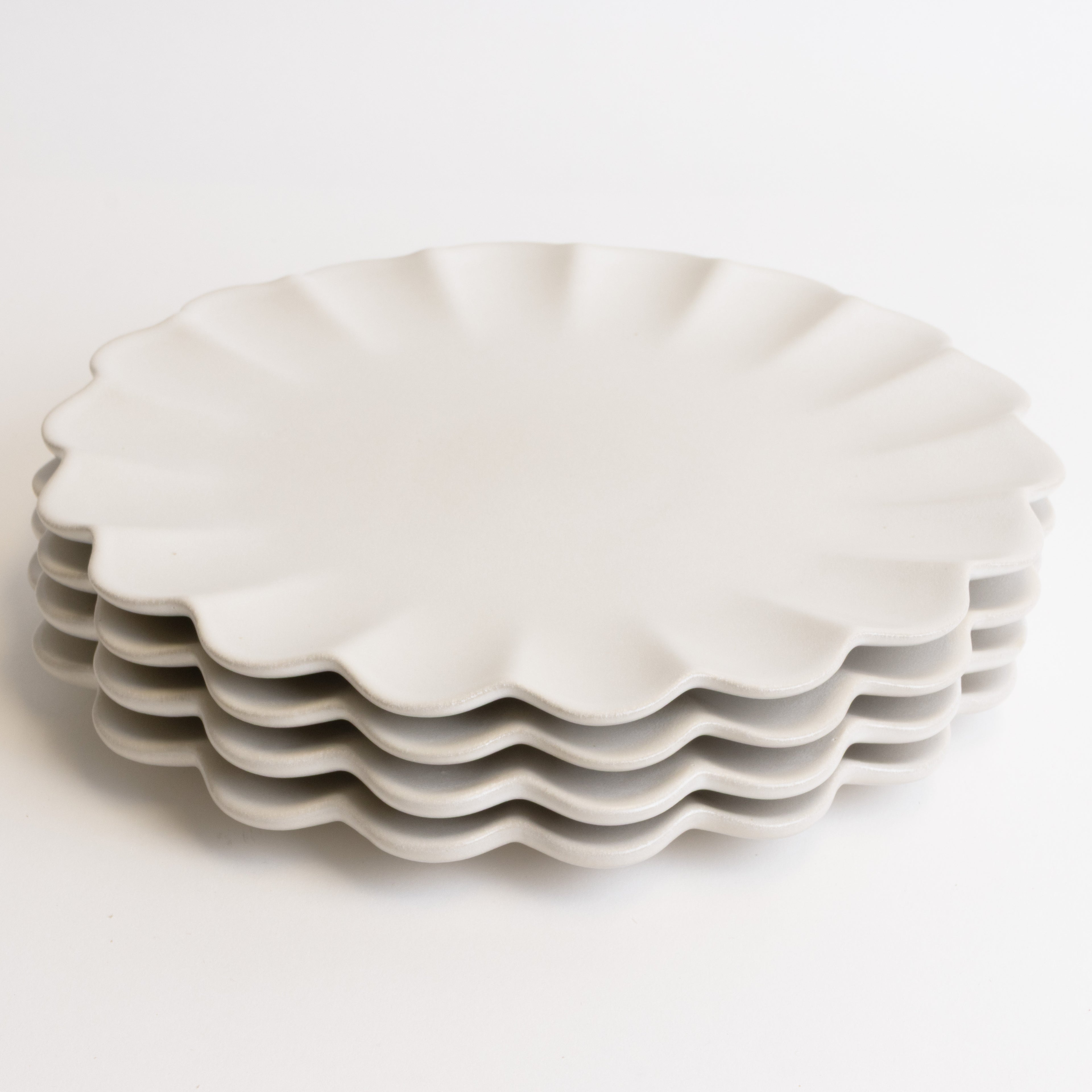 Dhalia Stoneware Dinner Plate - White