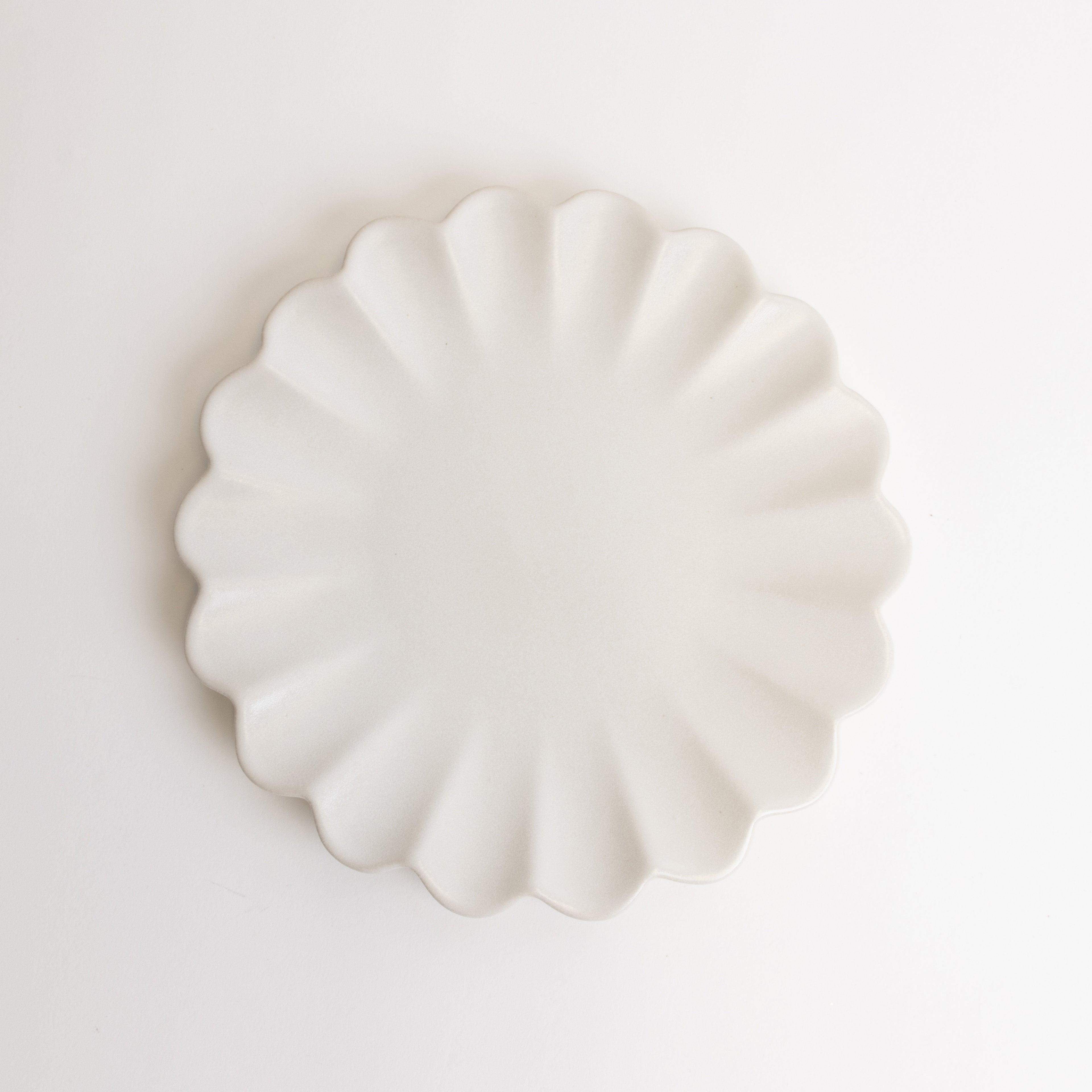 Dhalia Stoneware Salad Plate - White