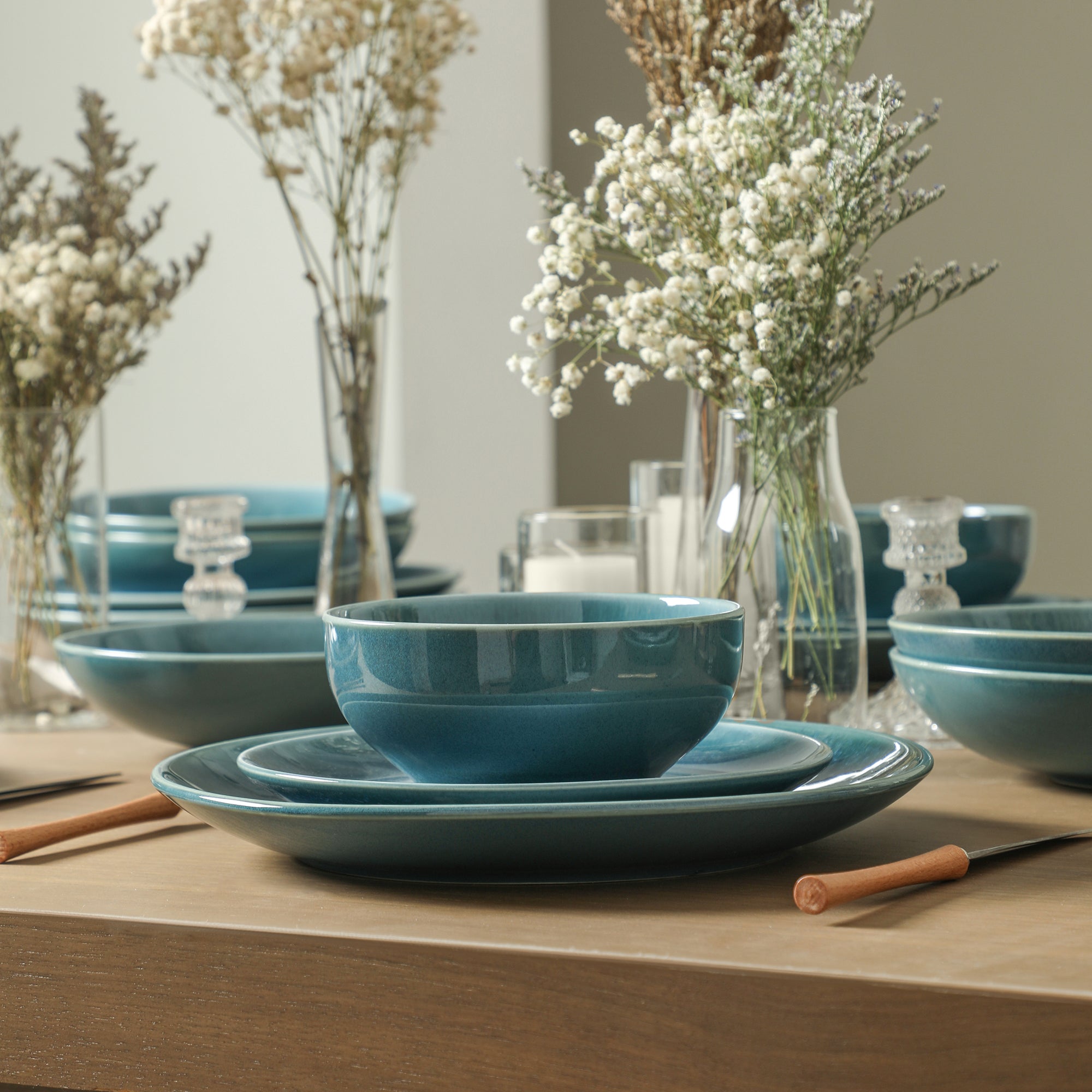 Riley Stoneware Dinnerware Set - Blue