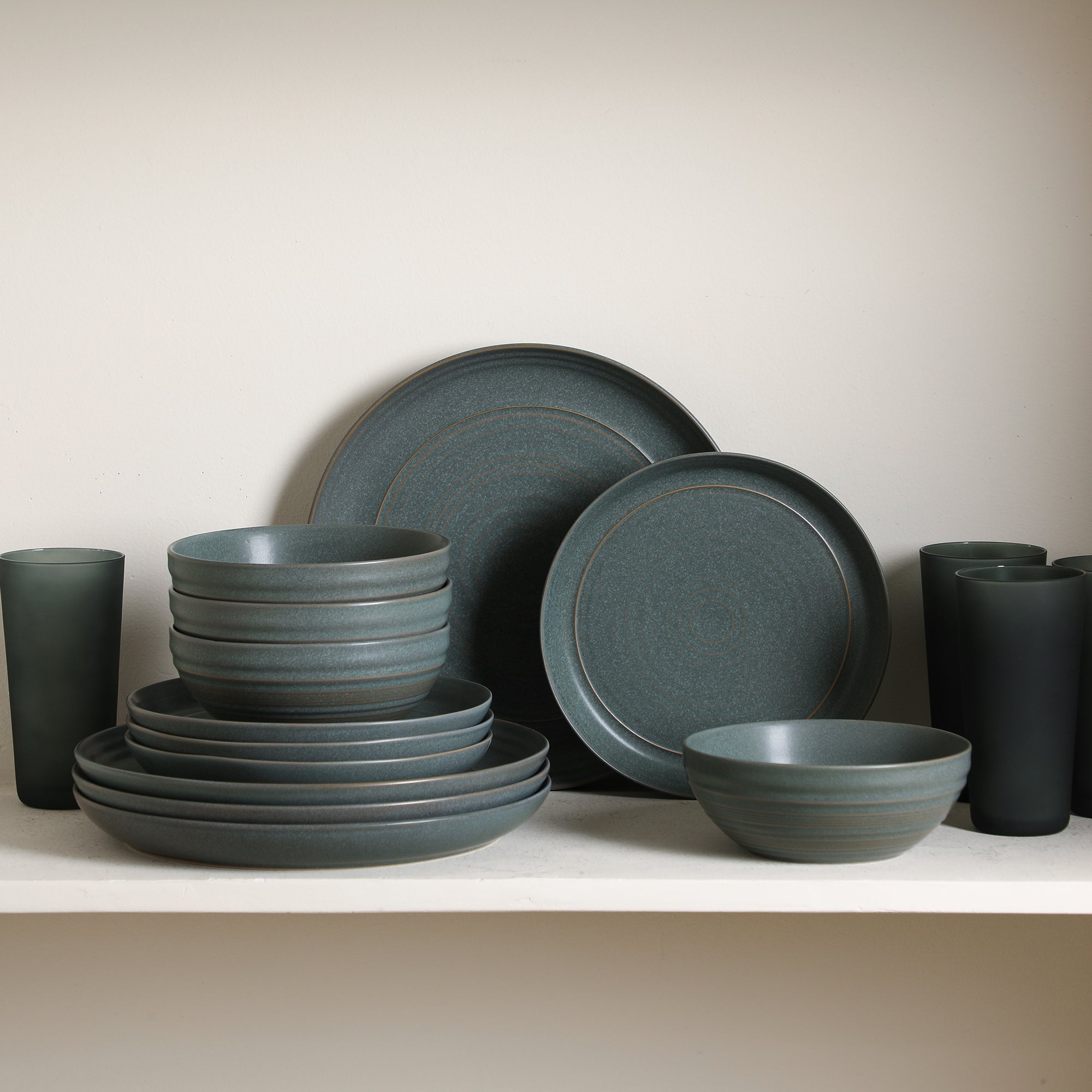 Elio Stoneware Dinnerware Set - Green