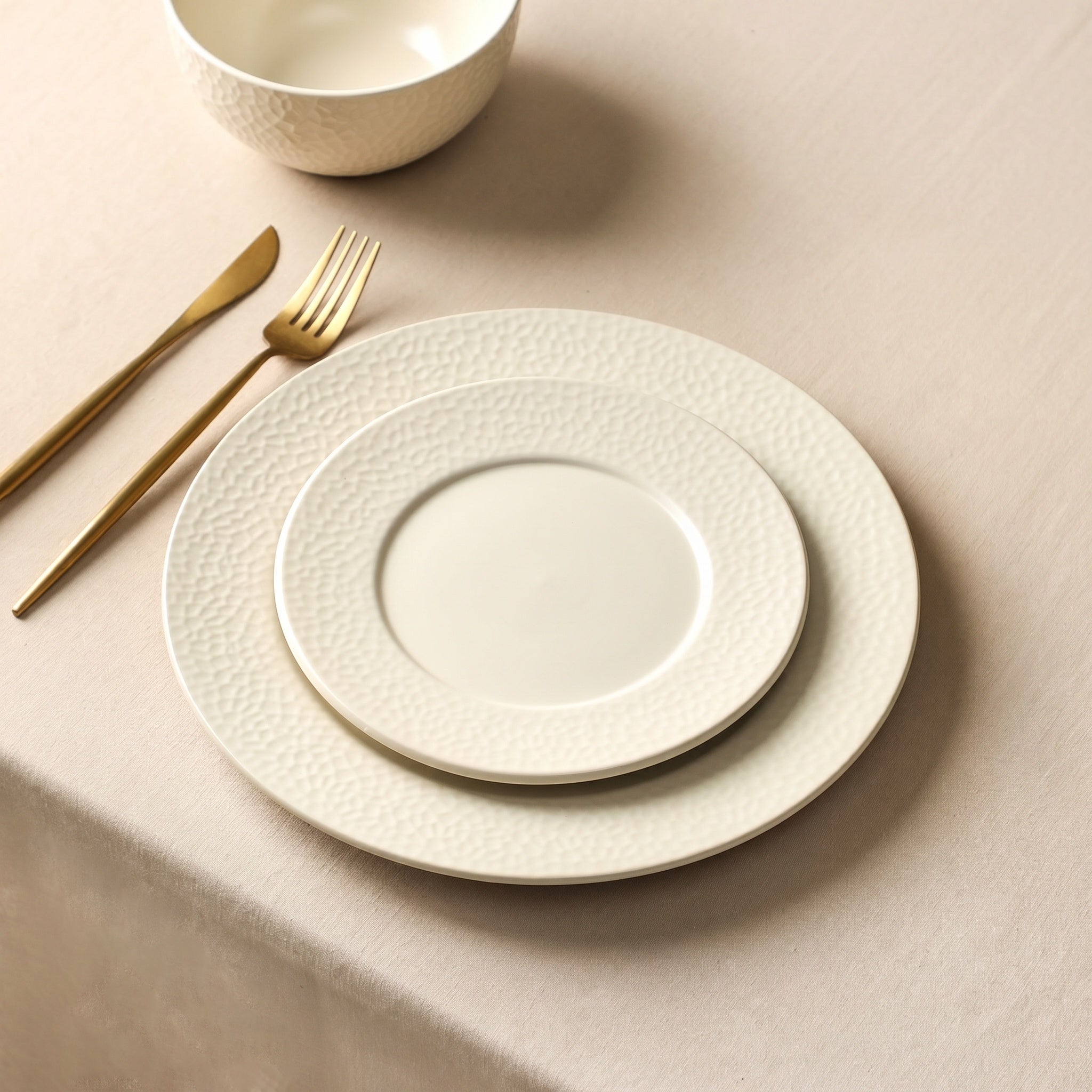 Topaz Stoneware Dinnerware Set