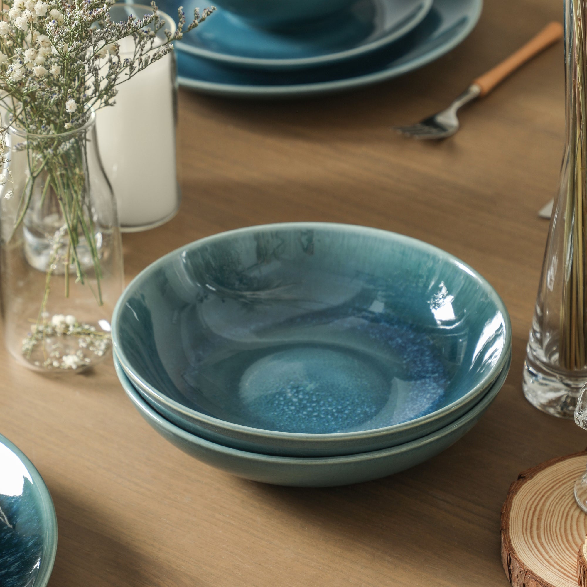 Riley Stoneware Dinnerware Set with Pasta Bowls - Blue