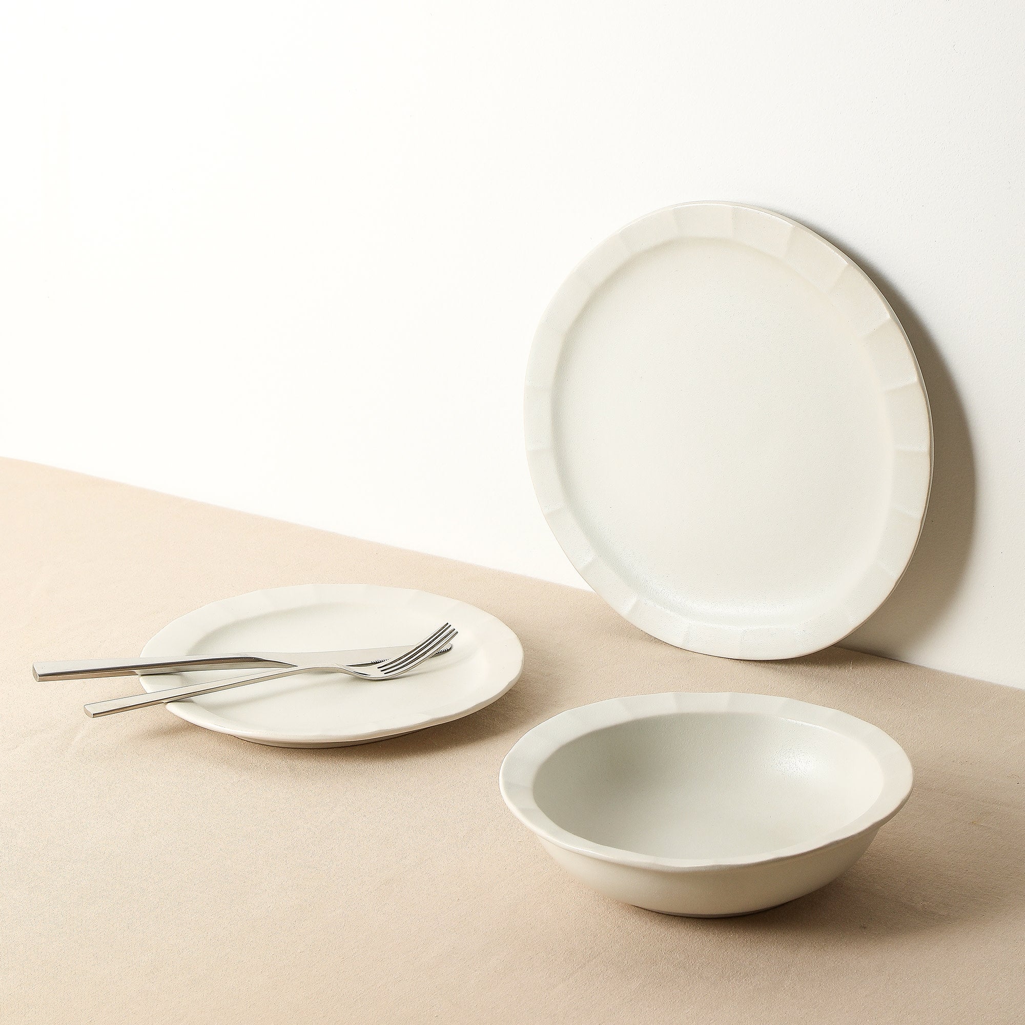 Oasis Stoneware Dinner Plate - White