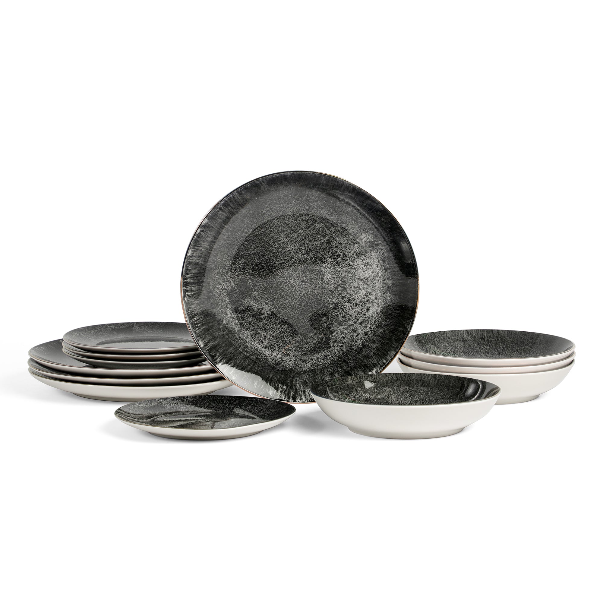 Onyx Porcelain Dinnerware Set - Black and Gold