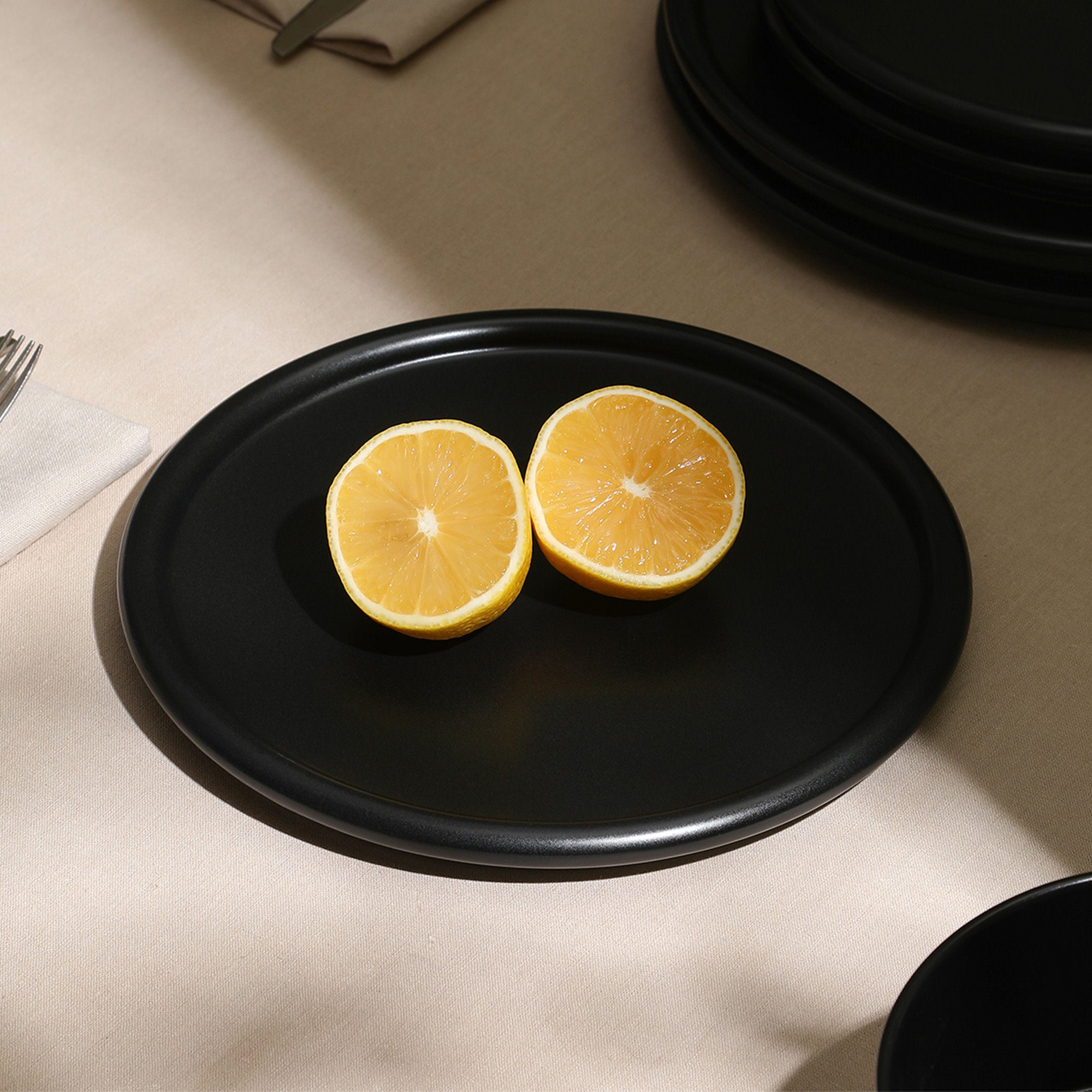 Eden Stoneware Salad Plate - Black - Thumbnail 3