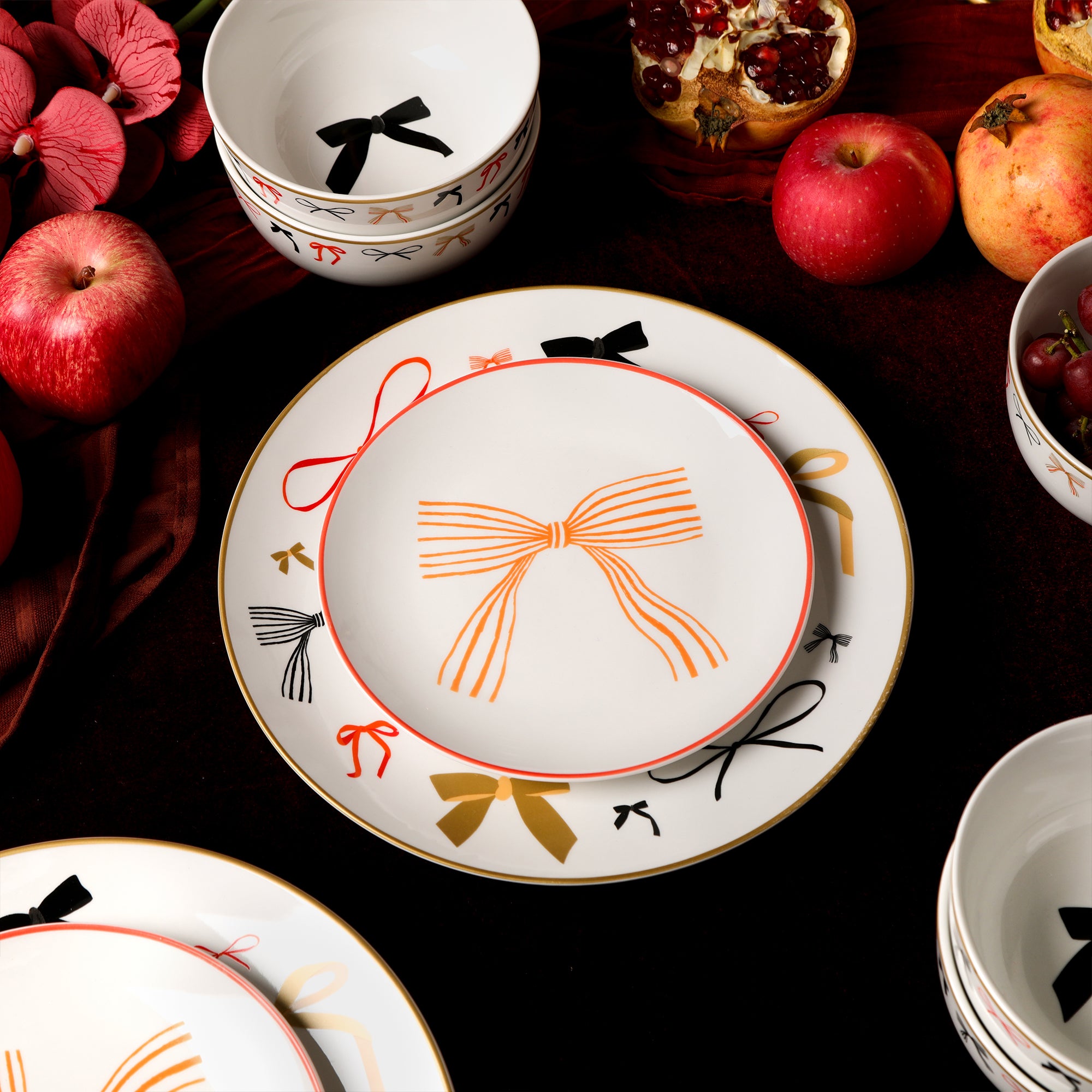 Rosie Porcelain Dinnerware Set - Multicolored