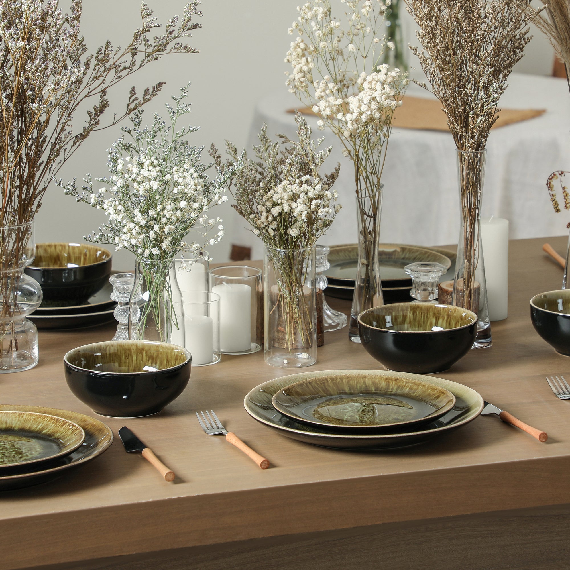 Riley Stoneware Dinnerware Set - Black and Green