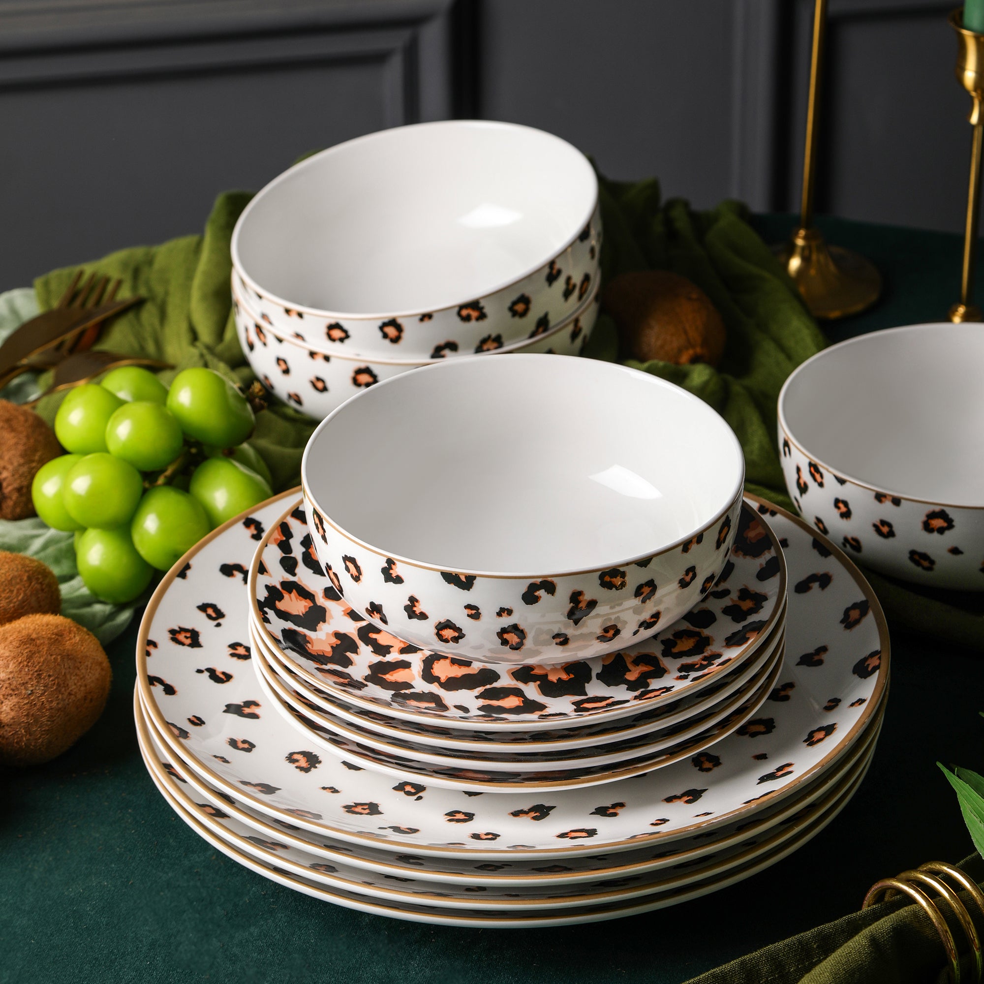 Majestic Porcelain Dinnerware Set - Multicolored