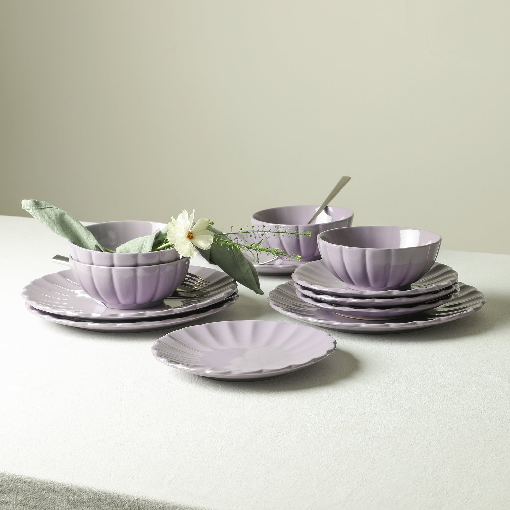 Phoenix Stoneware Dinnerware Set - Lilac