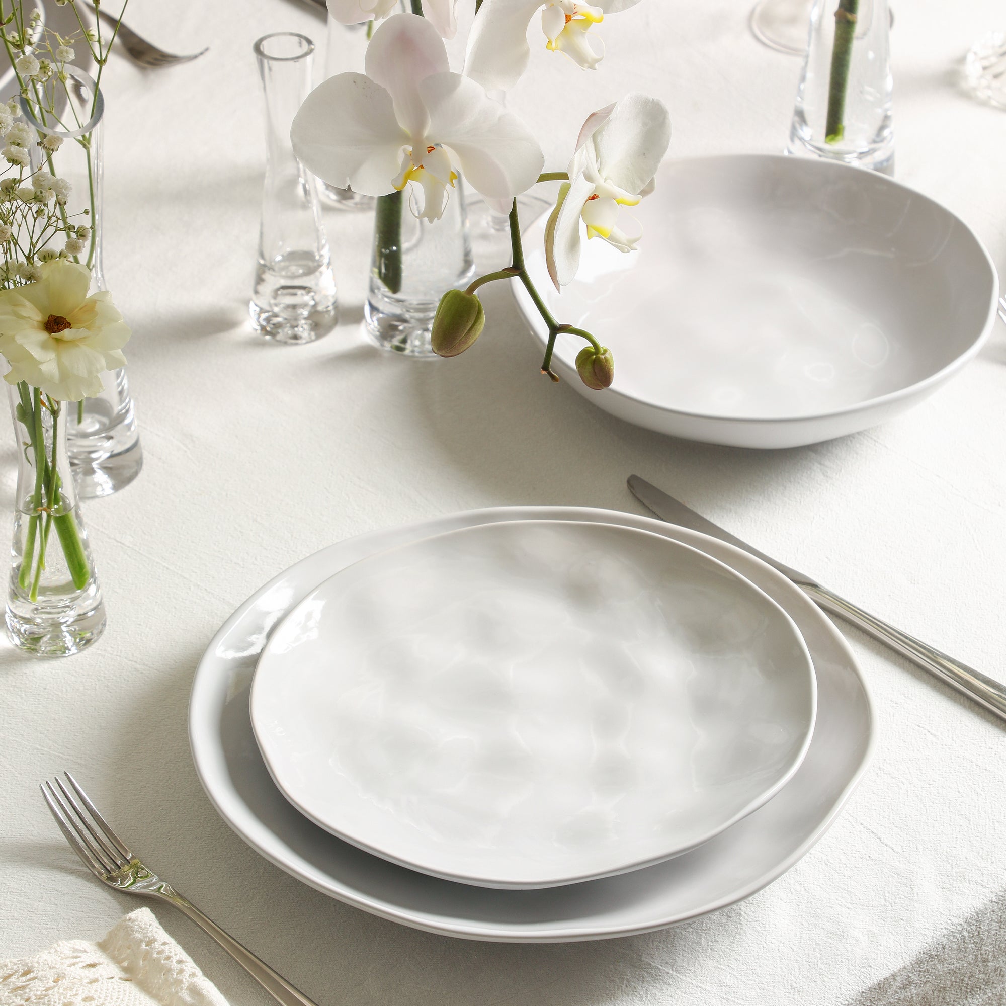 Harper Stoneware Dinnerware Set with Pasta Bowls - White