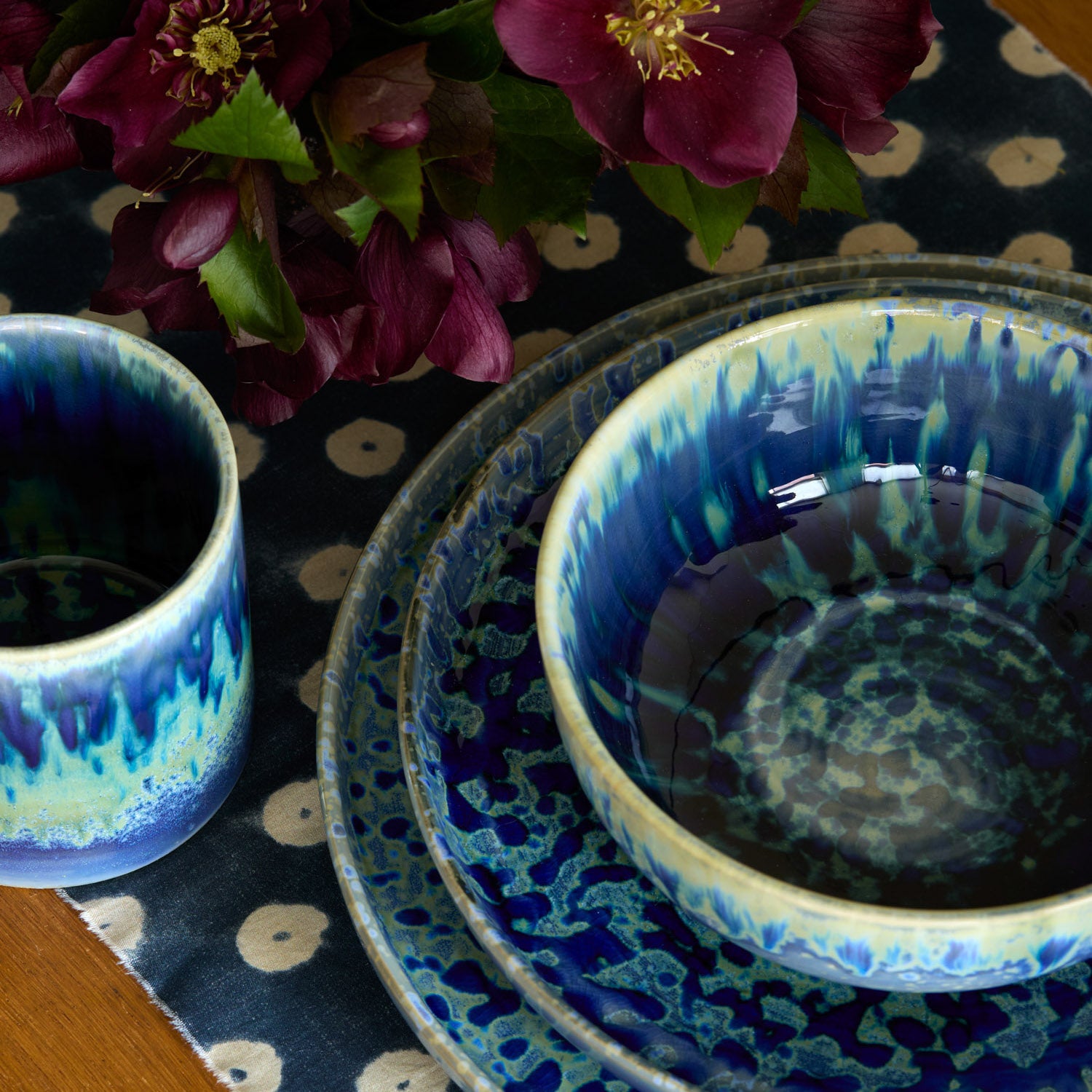 Hanami Stoneware Salad Plate Set - Blue