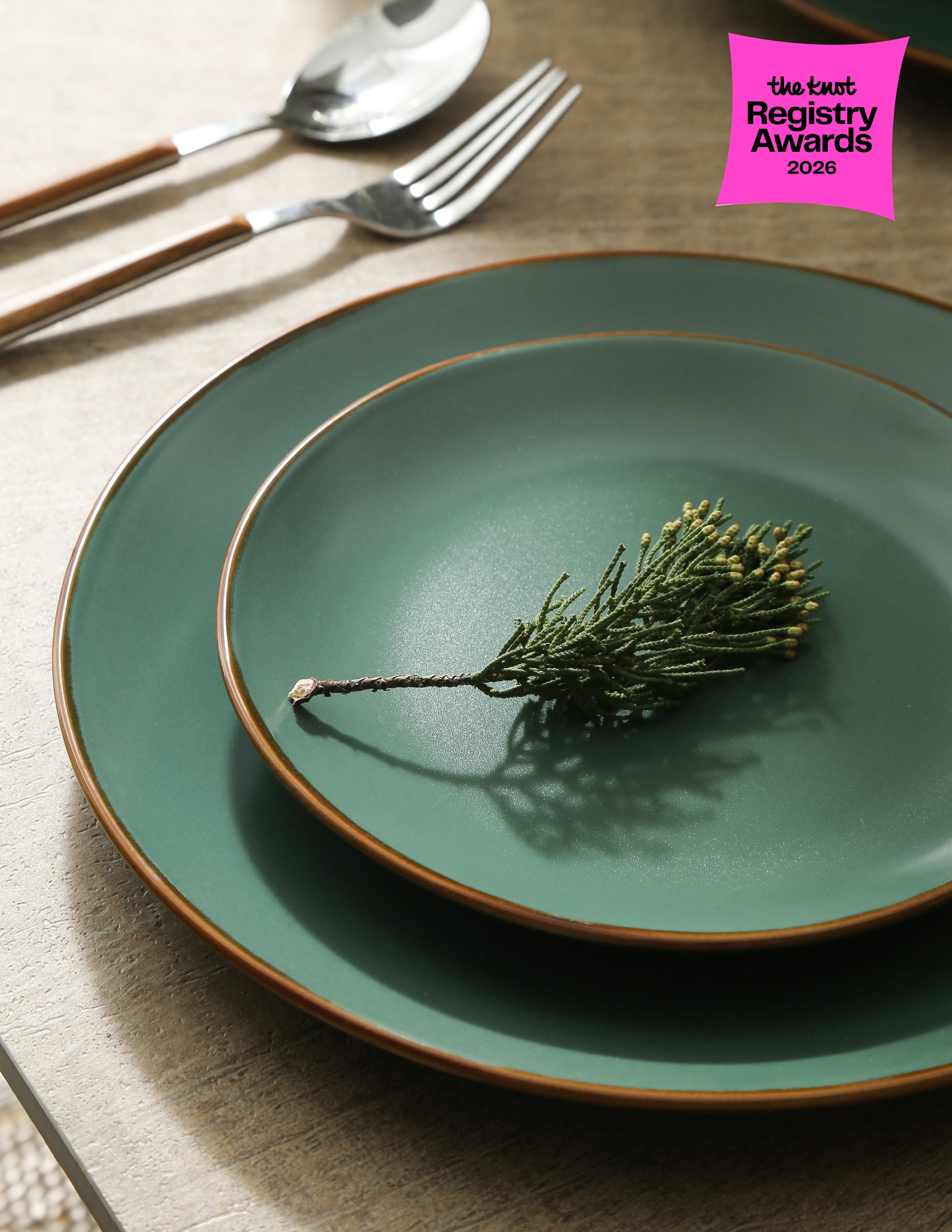 Brasa Stoneware Dinnerware Set - Green