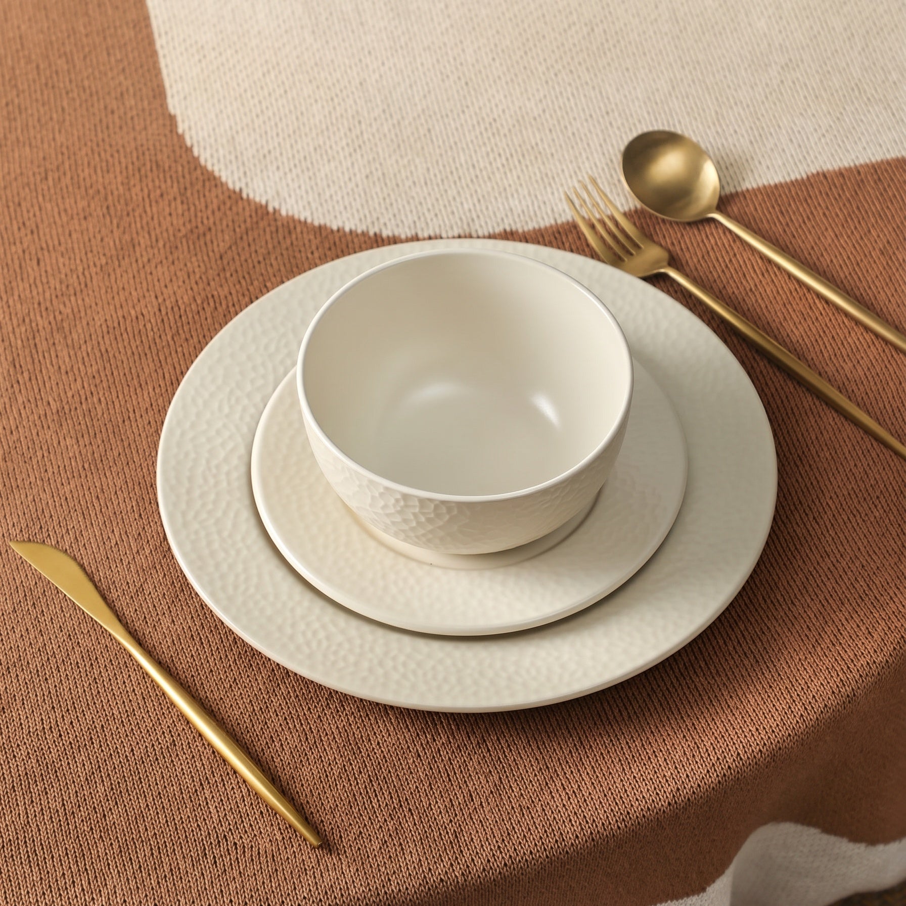 Topaz Stoneware Dinnerware Set