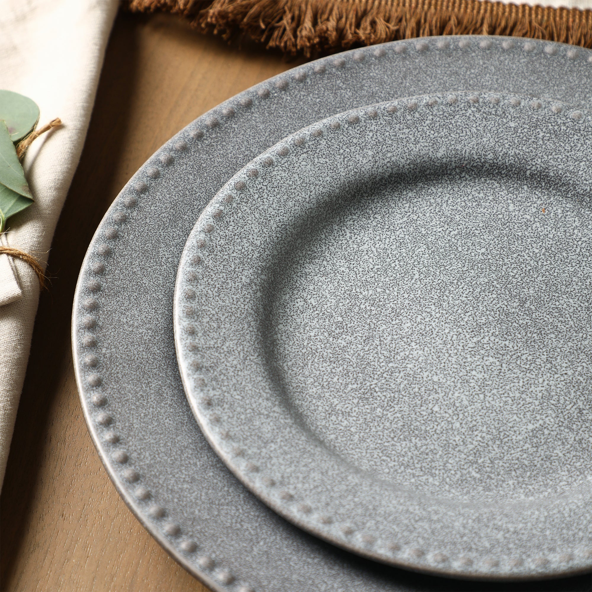 Comet Stoneware Salad Plate Set - Grey