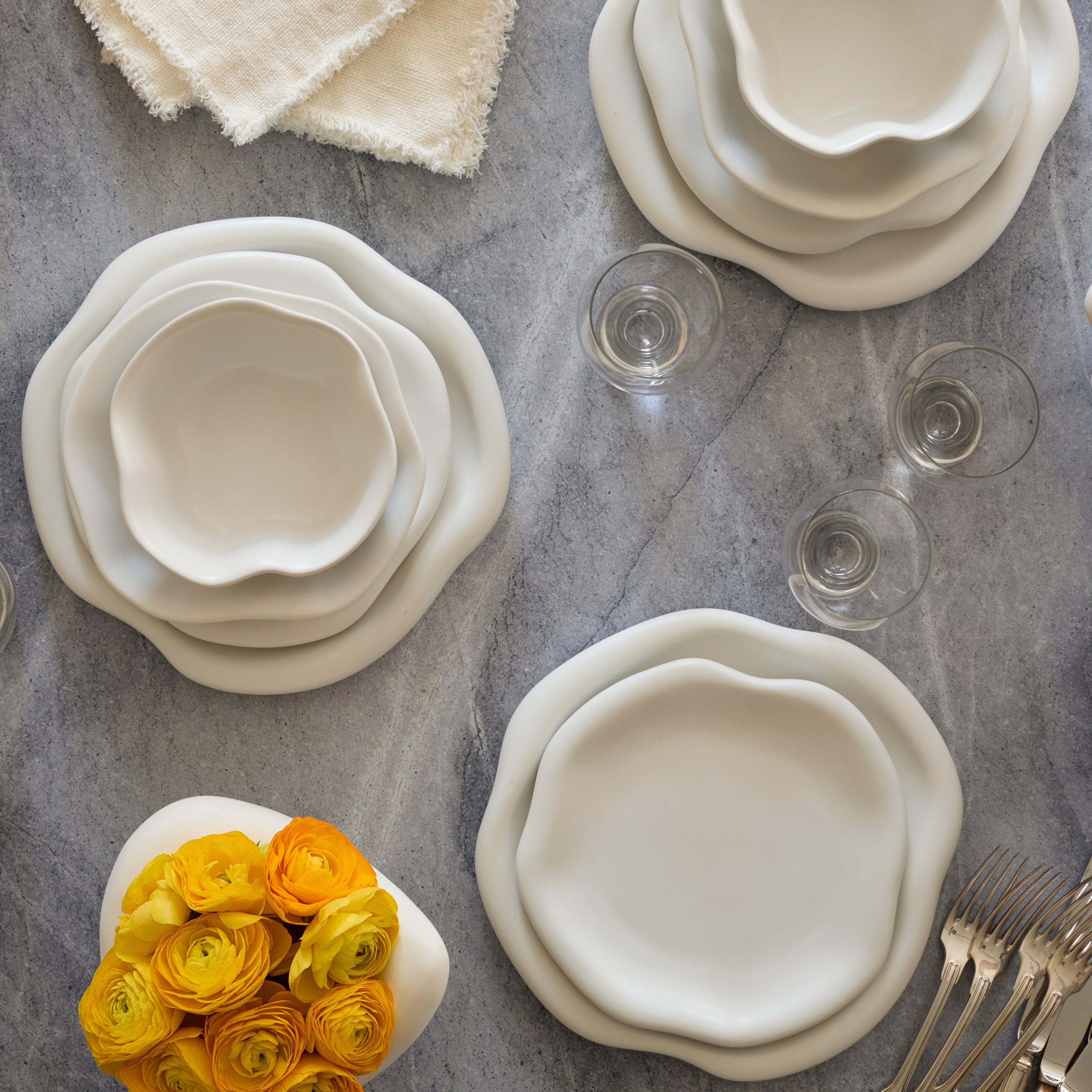 Amorphous Stoneware Salad Plate Set - White