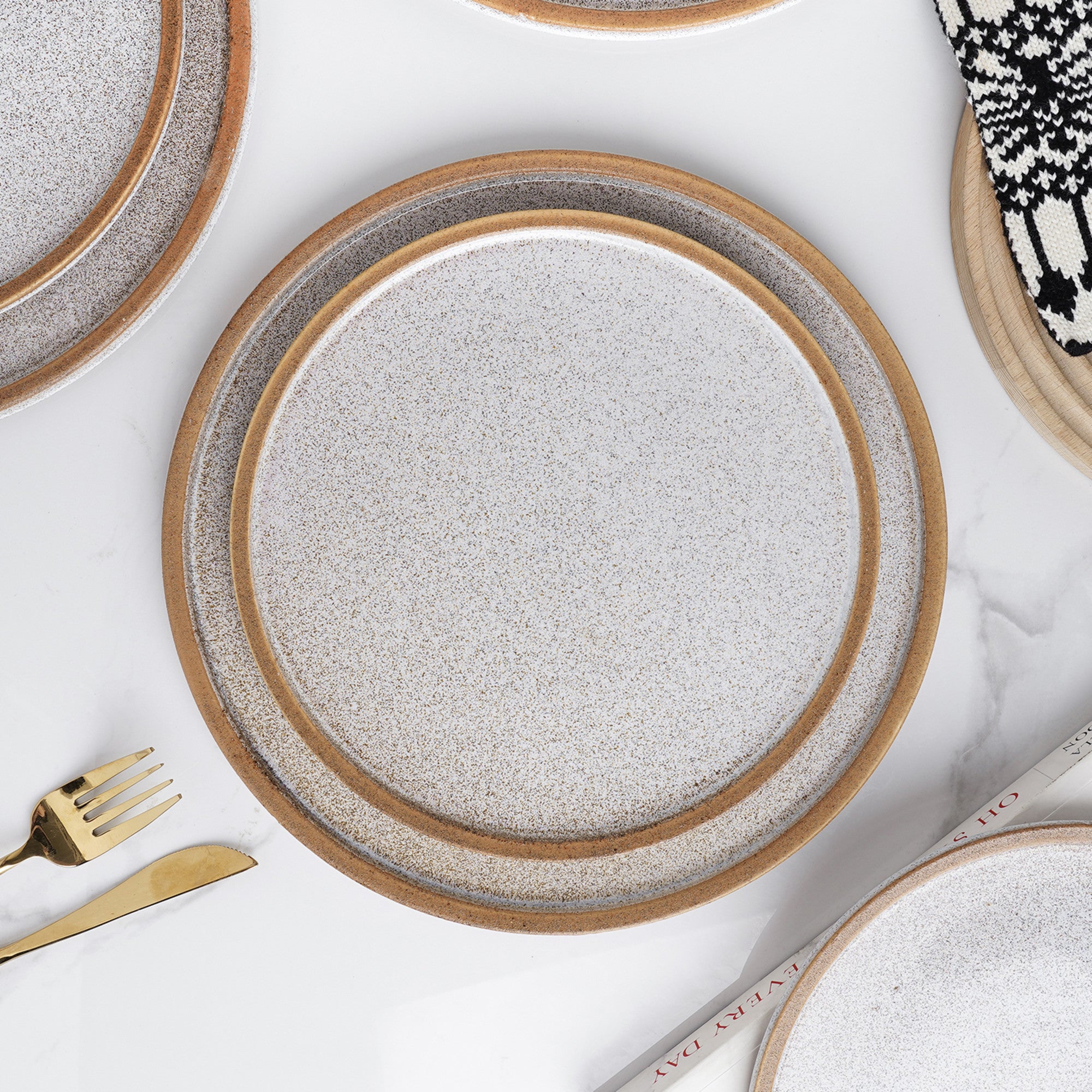 Vince Stoneware Salad Plate - Brown